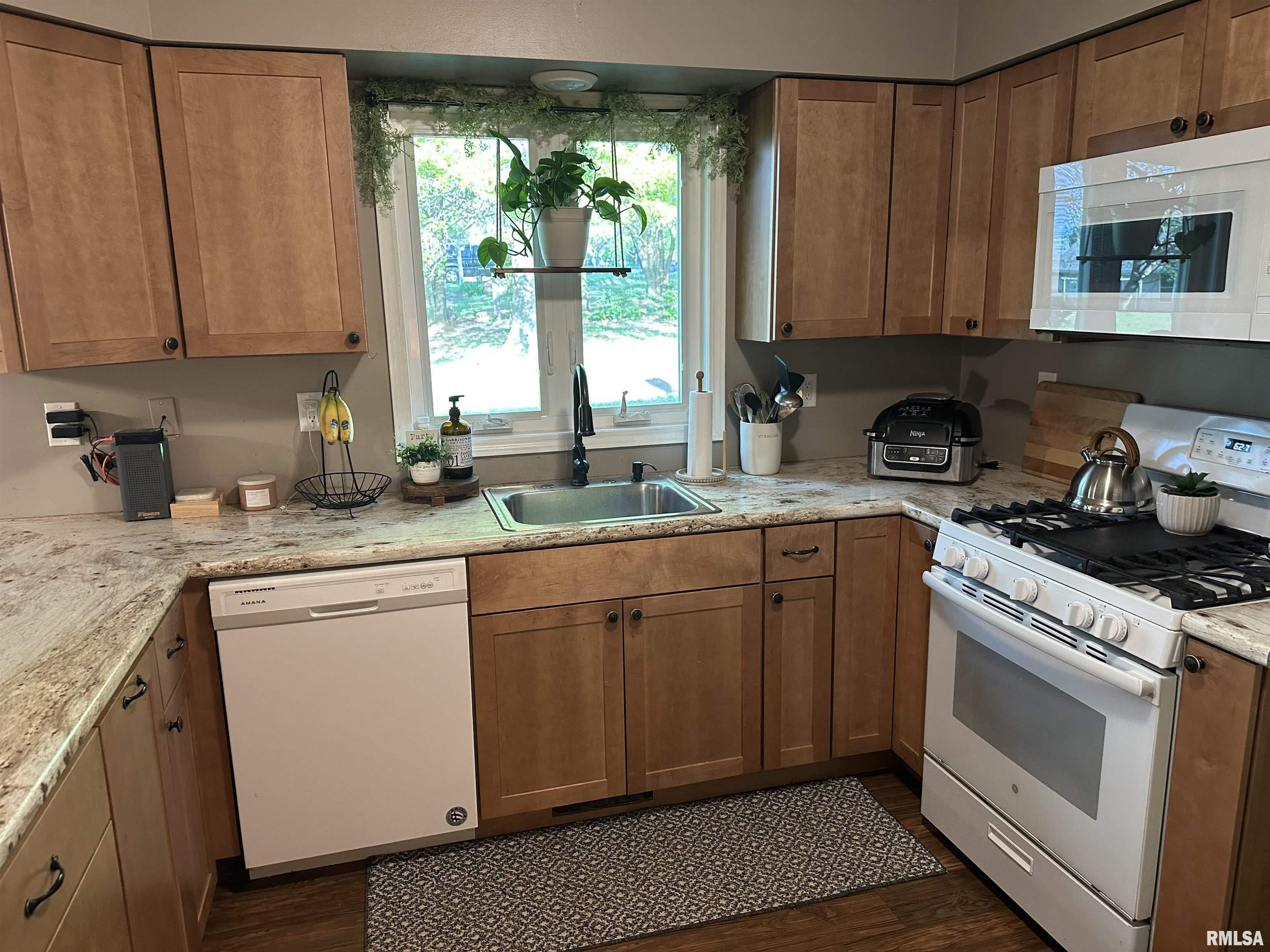 108 N Ostrom Avenue, Princeville, Illinois image 4
