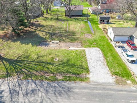 Vacant Land For Sale - Minton Street<br/> Macoupin County, Carlinville, IL 62626