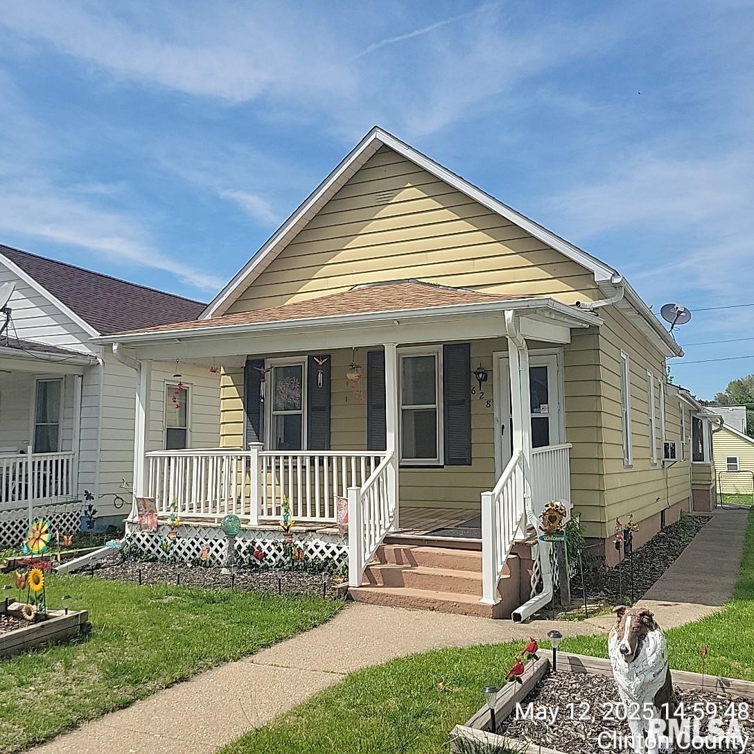 628 3rd Avenue South, Clinton, Iowa image 1