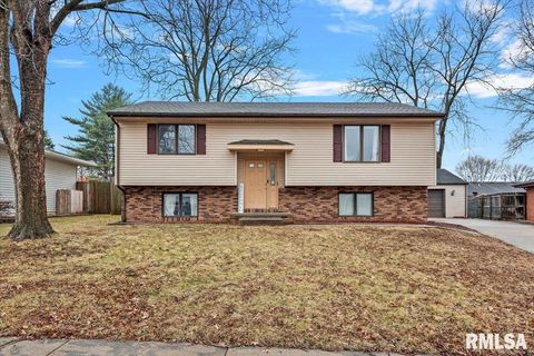 Homes For Sale - 27 Skyview Drive<br/> Springfield, IL 62702