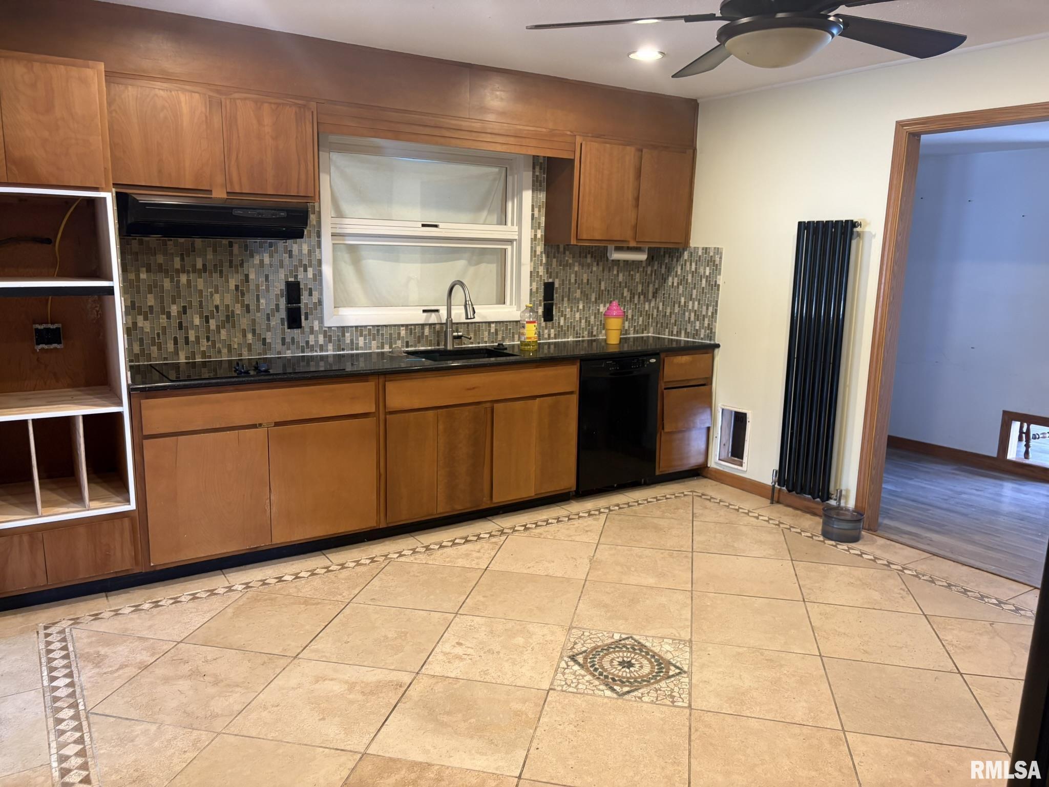 702 Sheridan Drive, Benton, Illinois image 14
