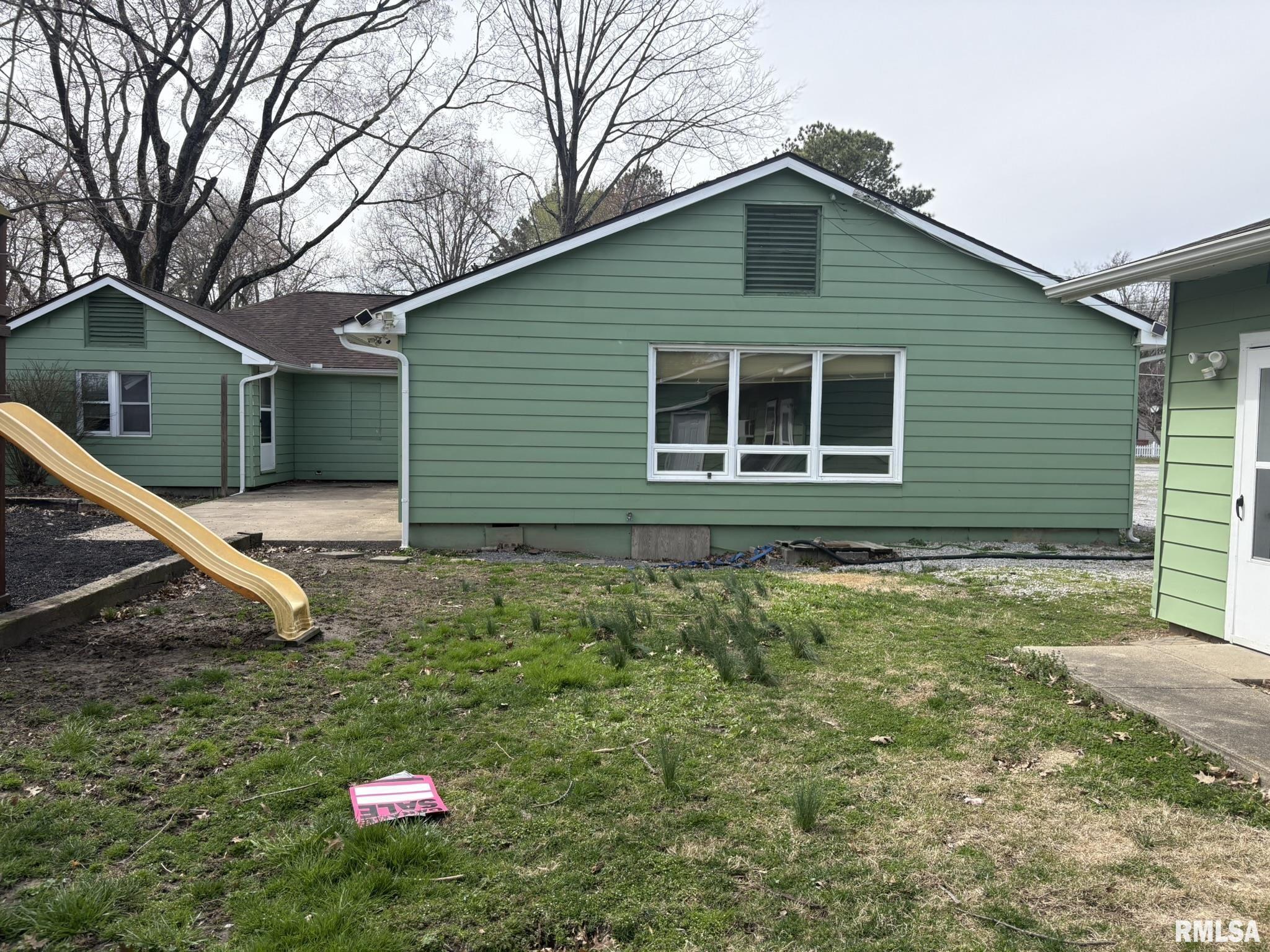 702 Sheridan Drive, Benton, Illinois image 6