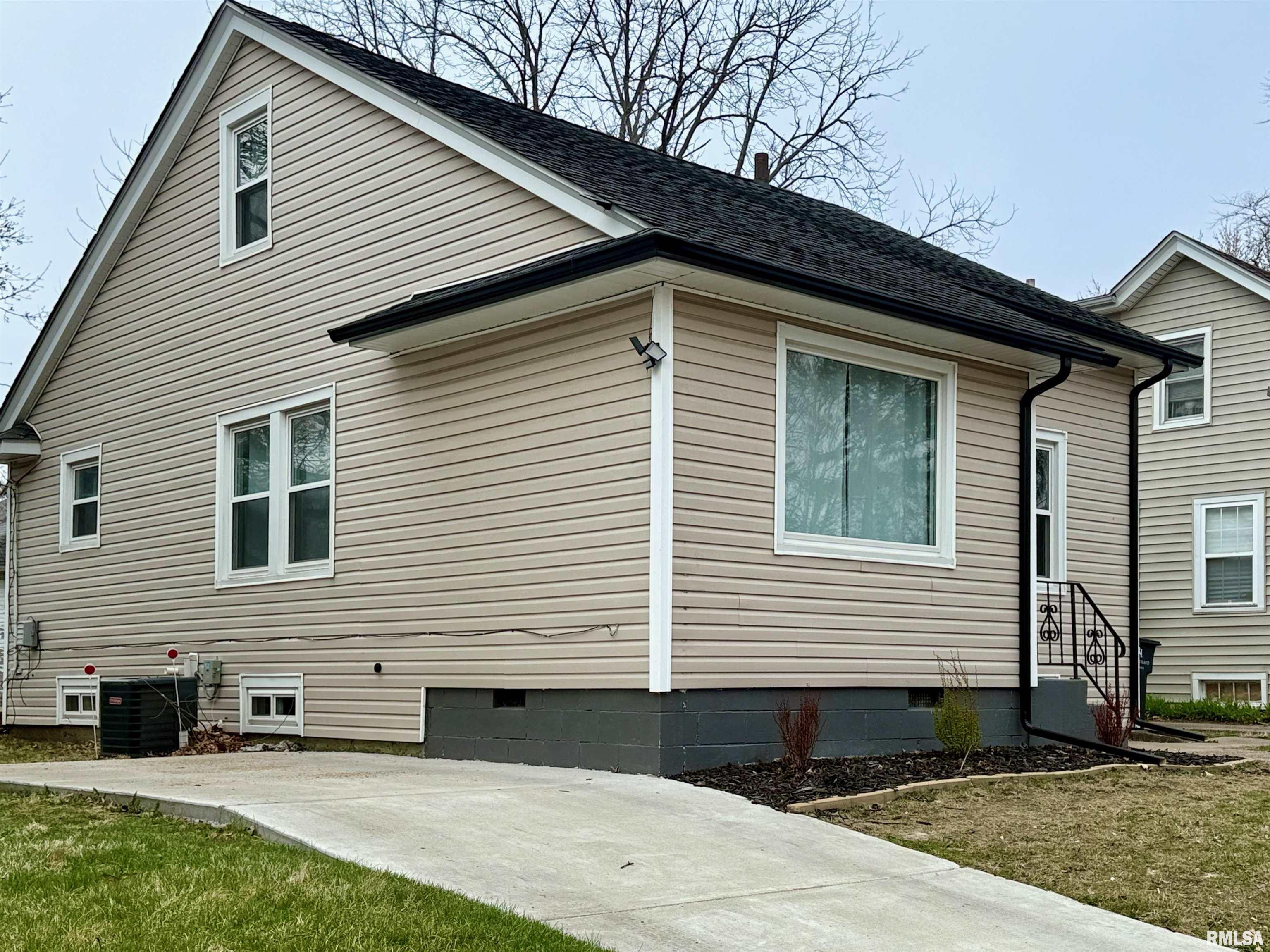 3228 16th Avenue, Rock Island, Illinois image 24