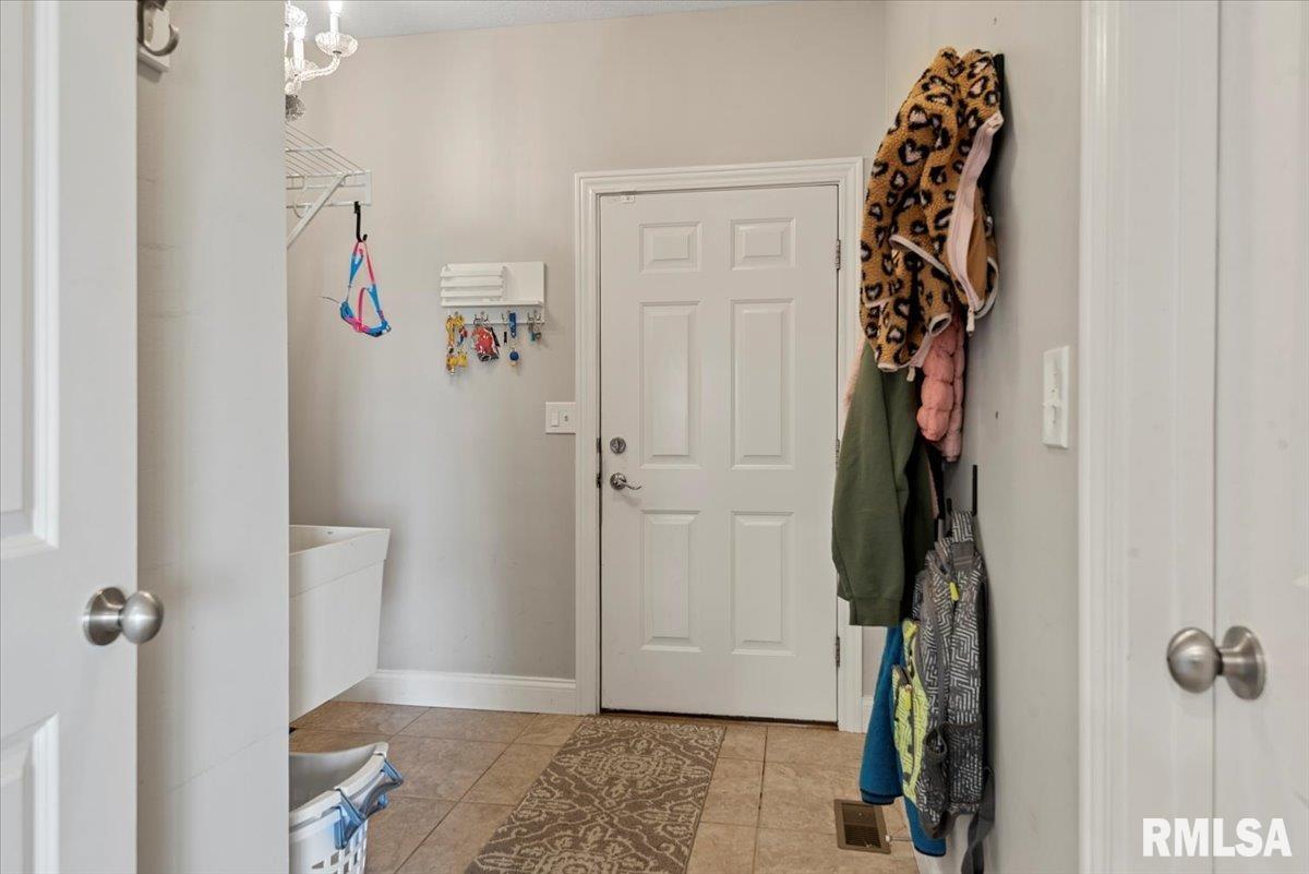 2309 Waterbury Pond Court, Springfield, Illinois image 21