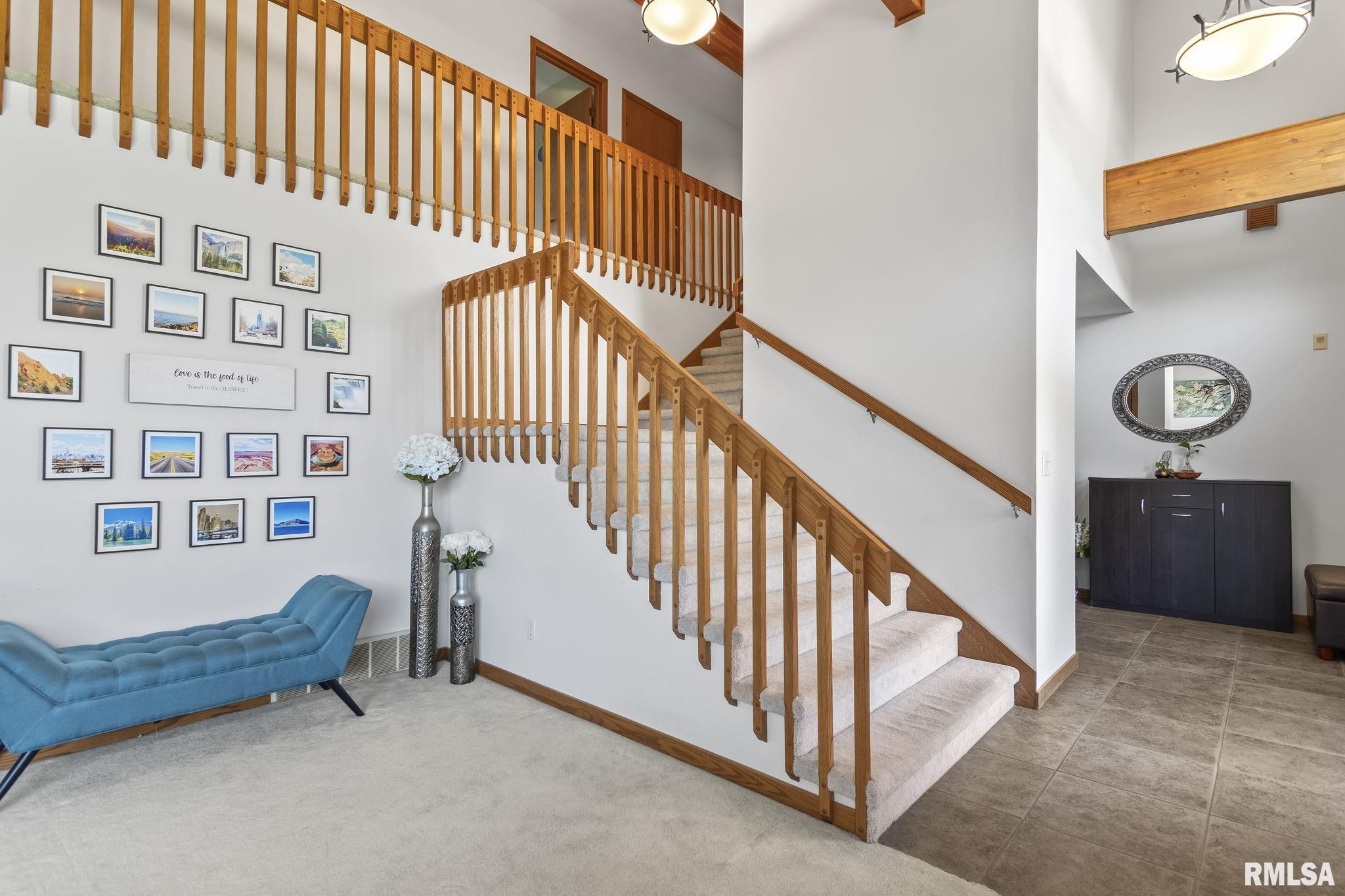 2504 Country Club Drive, Springfield, Illinois image 4