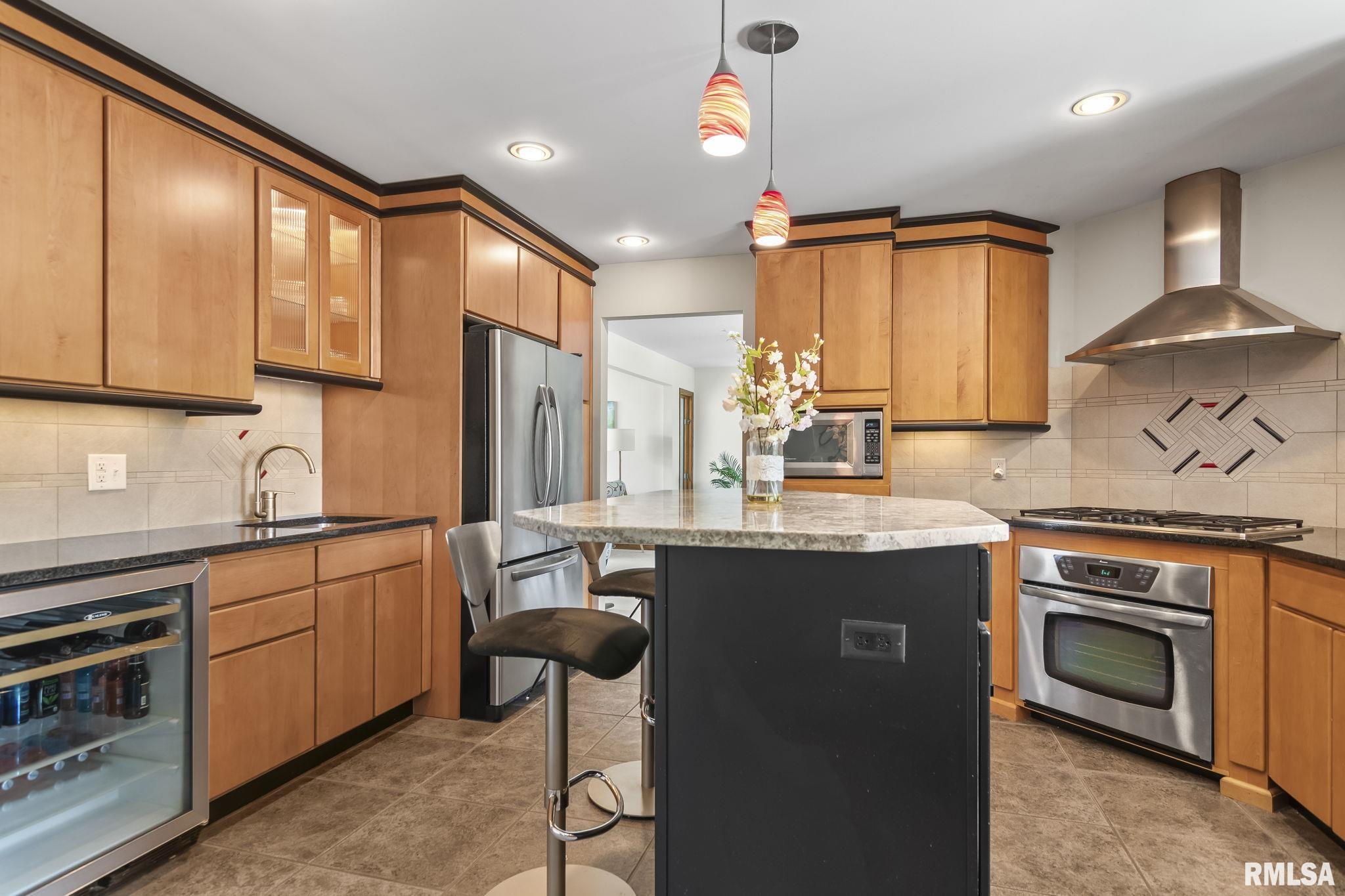 2504 Country Club Drive, Springfield, Illinois image 16
