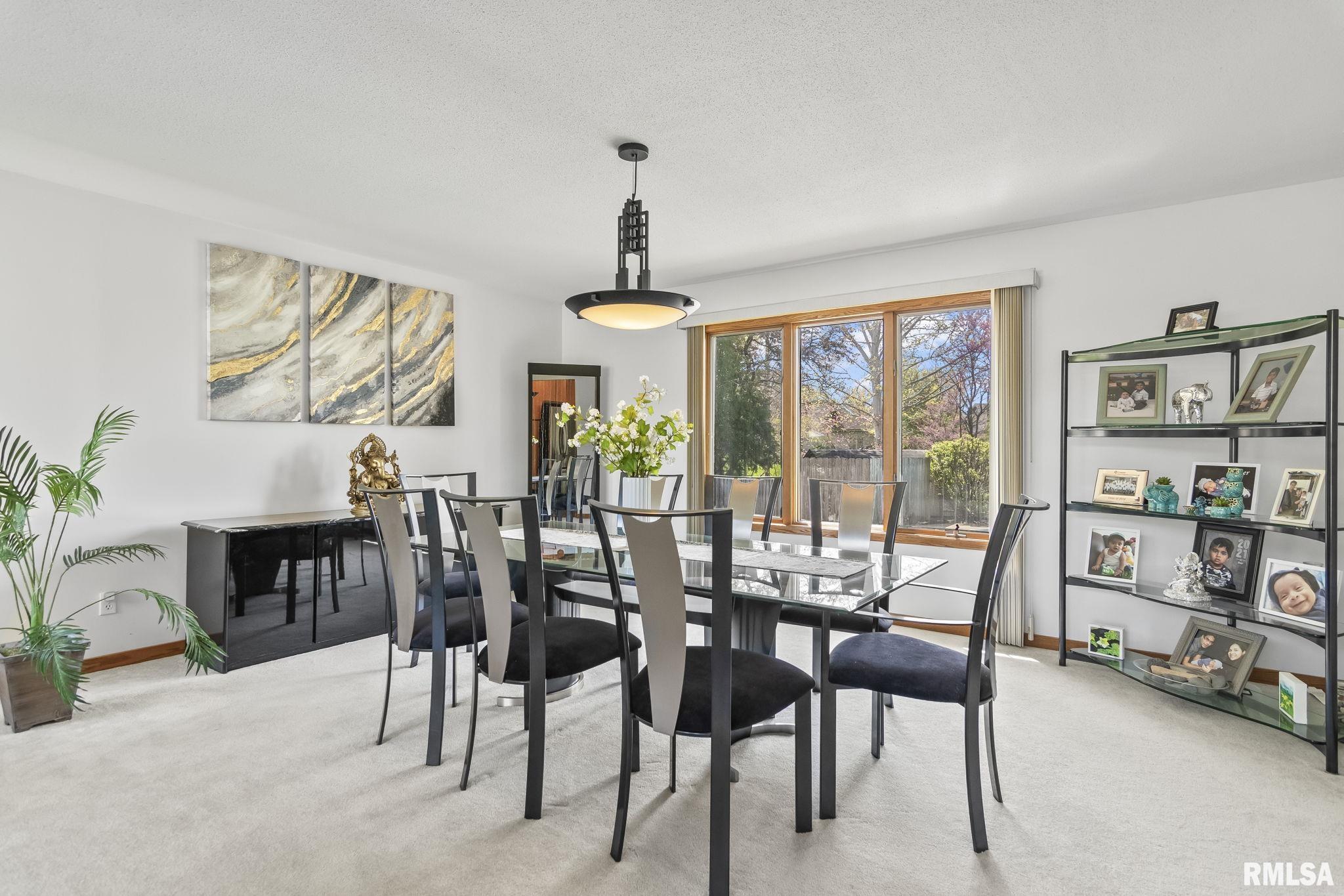 2504 Country Club Drive, Springfield, Illinois image 11