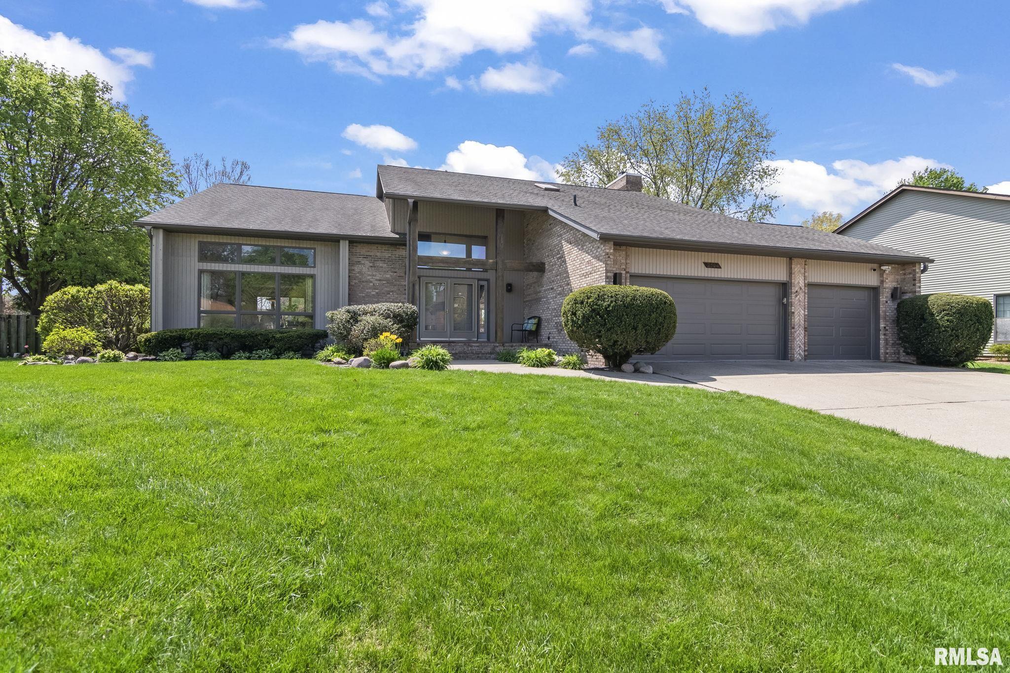 2504 Country Club Drive, Springfield, Illinois image 1