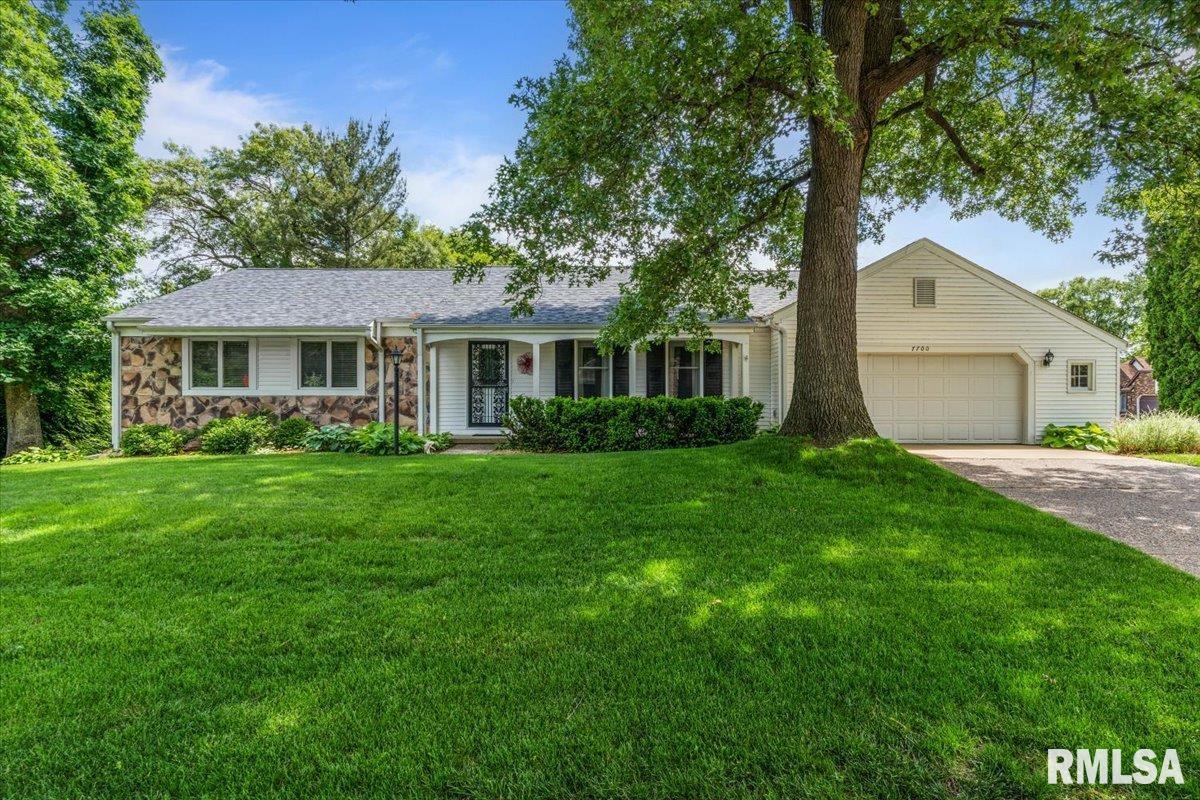 7700 37th Avenue, Moline, Illinois image 1