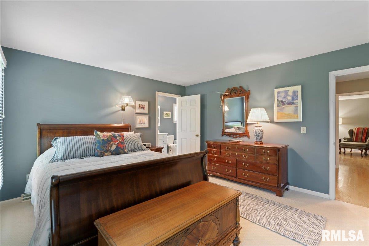 7700 37th Avenue, Moline, Illinois image 33