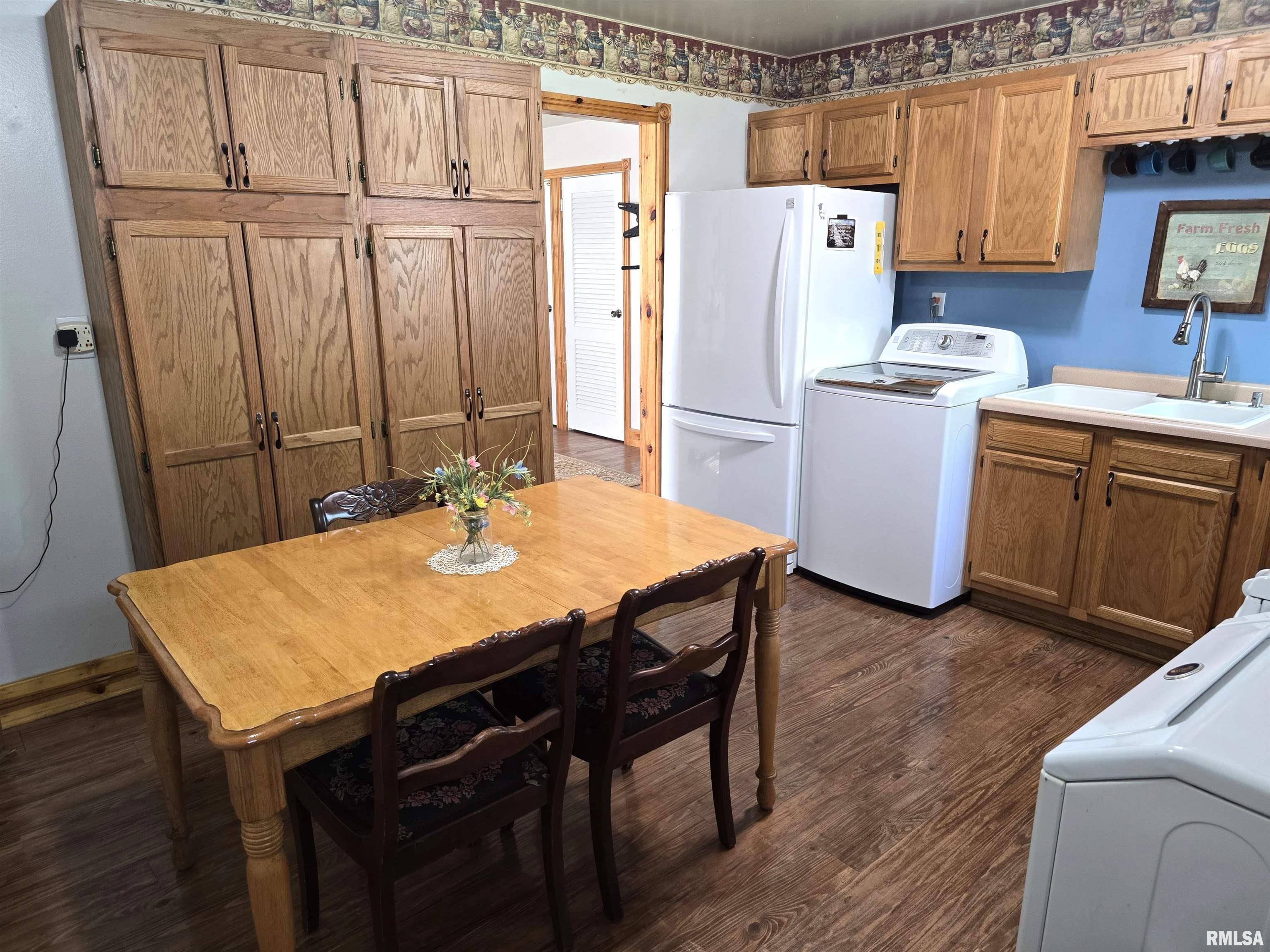 1603 Arthur Street, Pekin, Illinois image 9