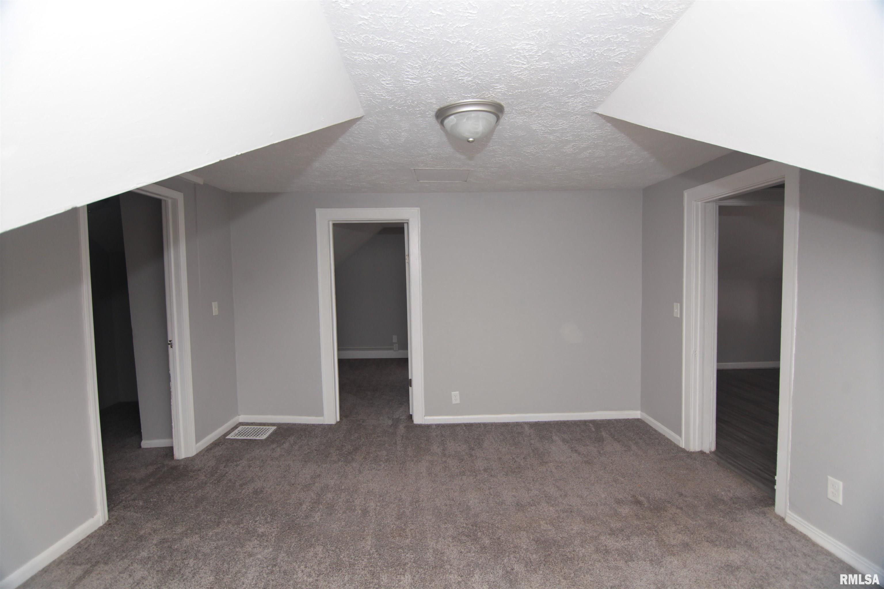1607 W 8th Street, Davenport, Iowa image 21