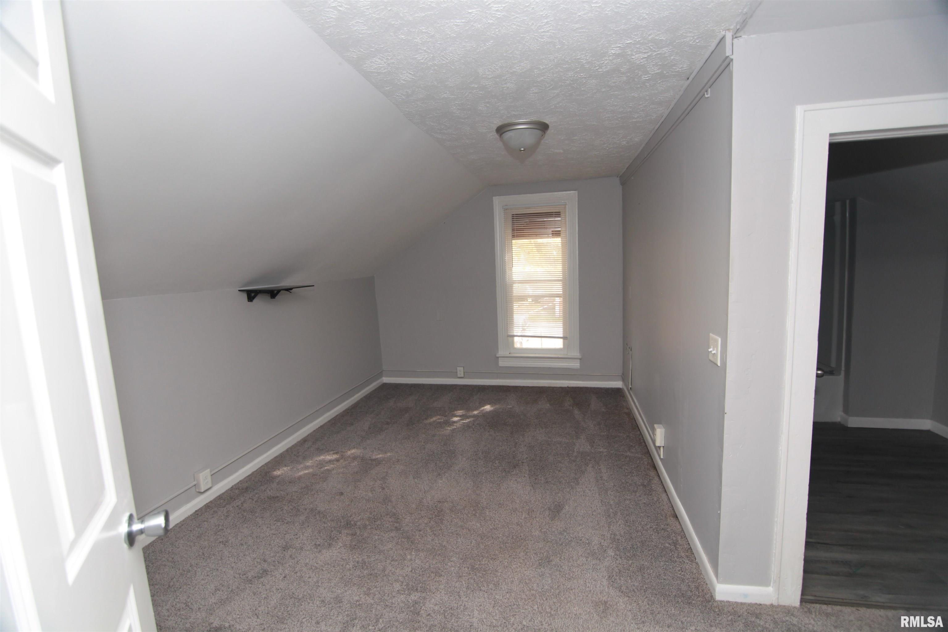 1607 W 8th Street, Davenport, Iowa image 24