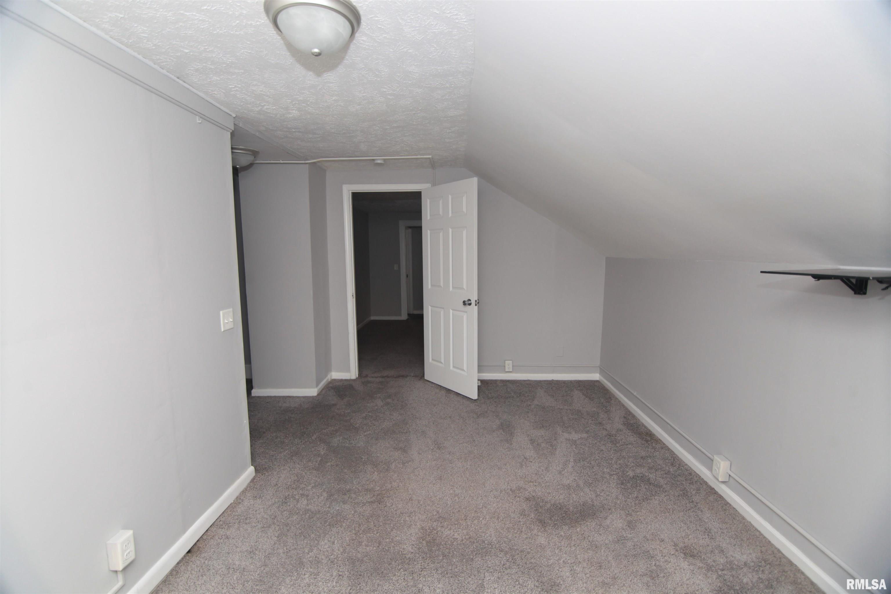 1607 W 8th Street, Davenport, Iowa image 25