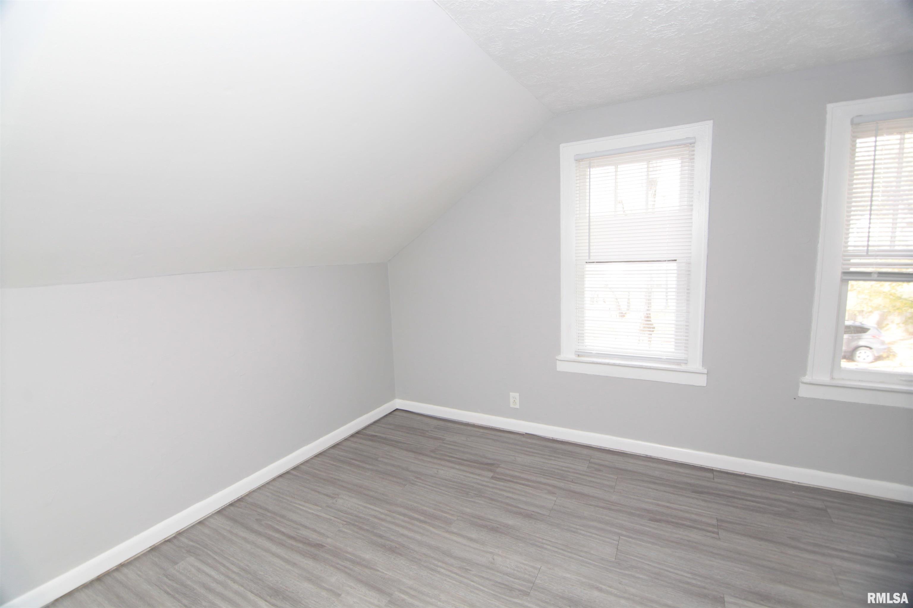 1607 W 8th Street, Davenport, Iowa image 18