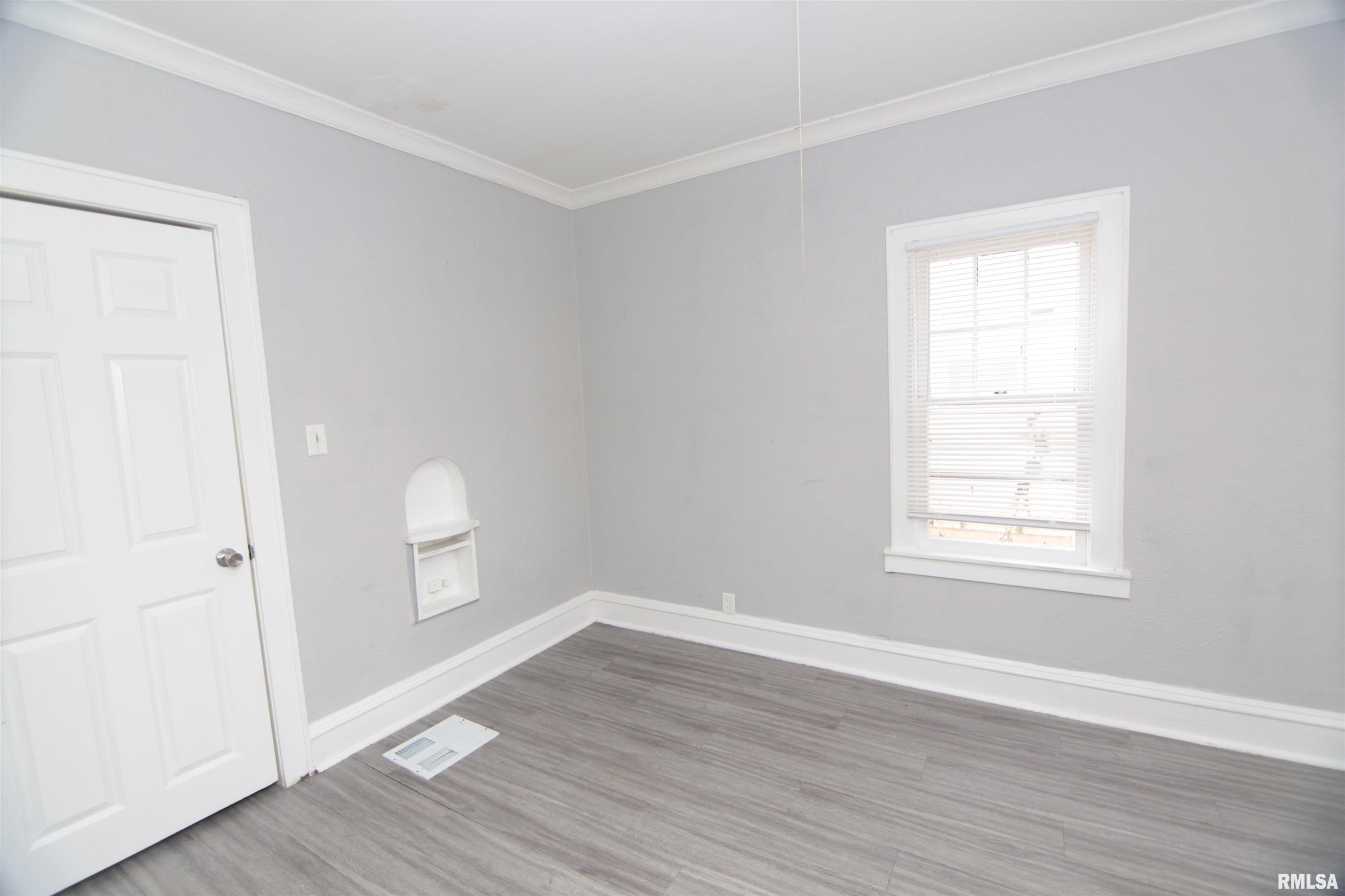 1607 W 8th Street, Davenport, Iowa image 13