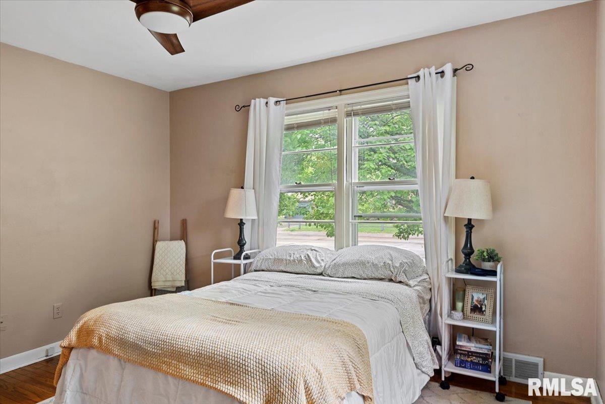 421 Outer Park Drive, Springfield, Illinois image 15