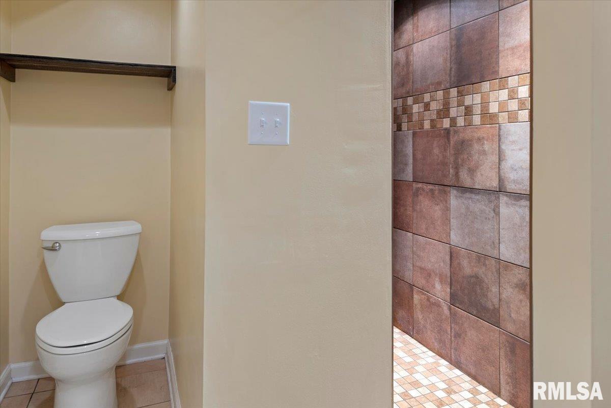 421 Outer Park Drive, Springfield, Illinois image 28