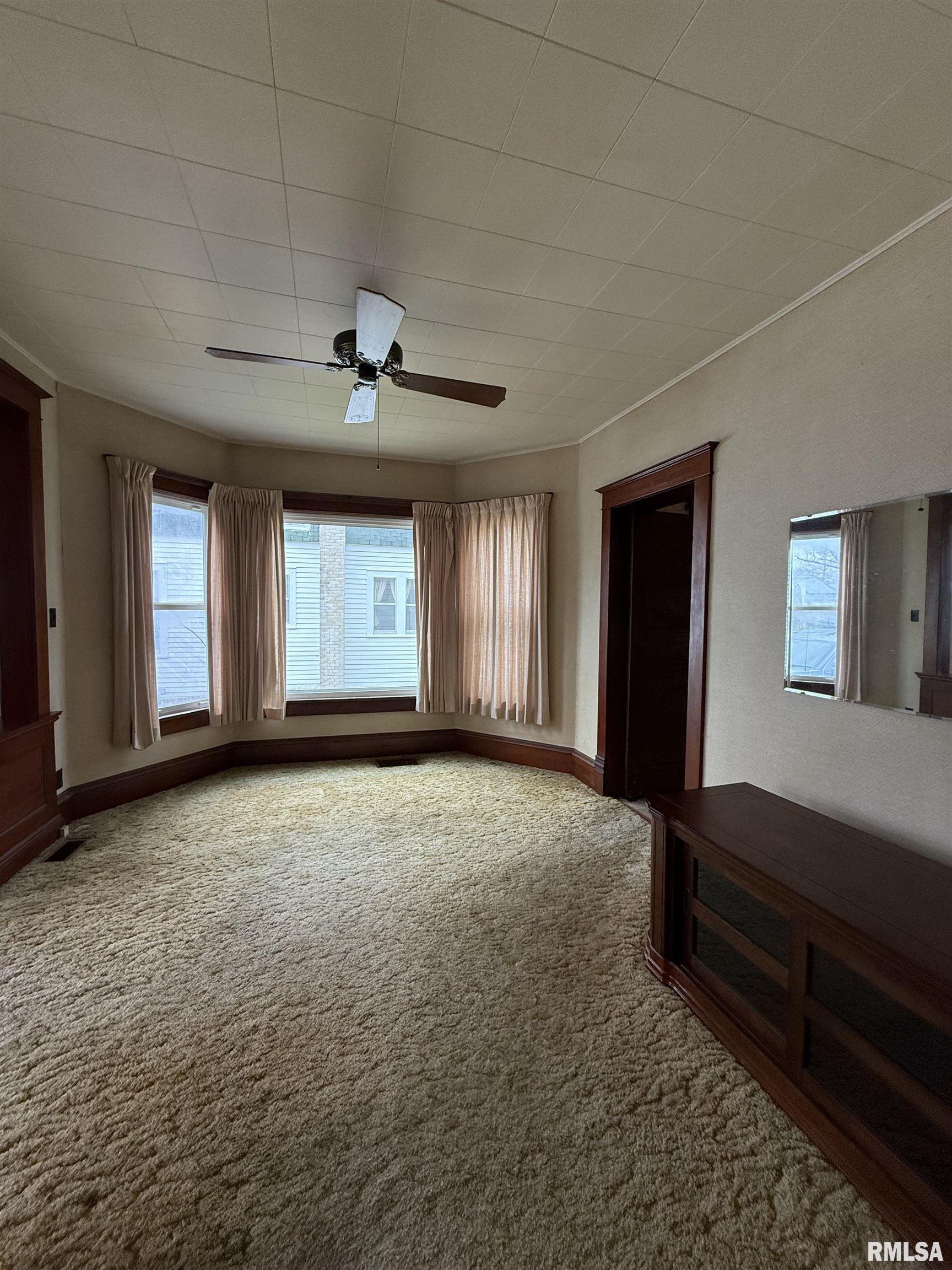 114 N Broadway Street, Lewistown, Illinois image 7