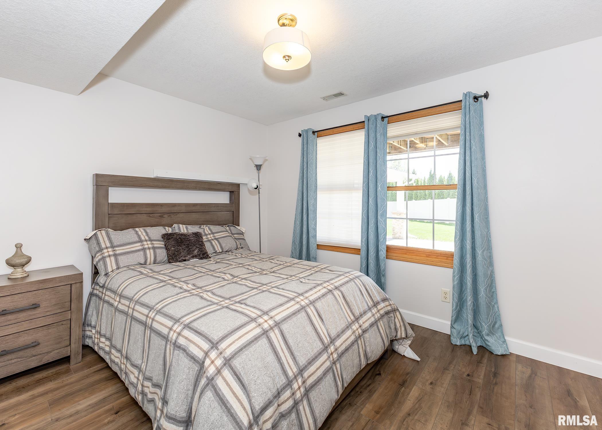 912 Goldfinch Court, Geneseo, Illinois image 37