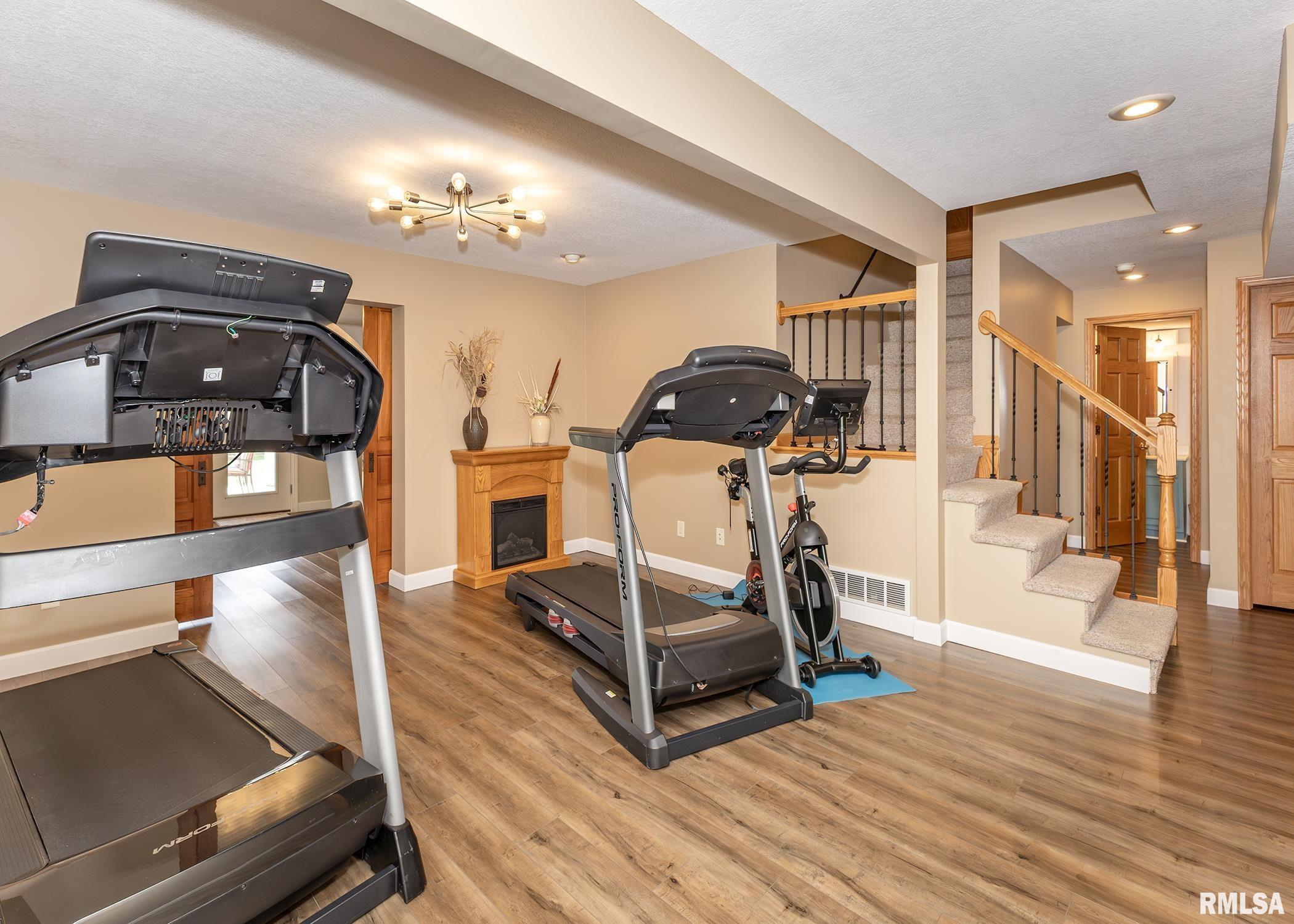 912 Goldfinch Court, Geneseo, Illinois image 41