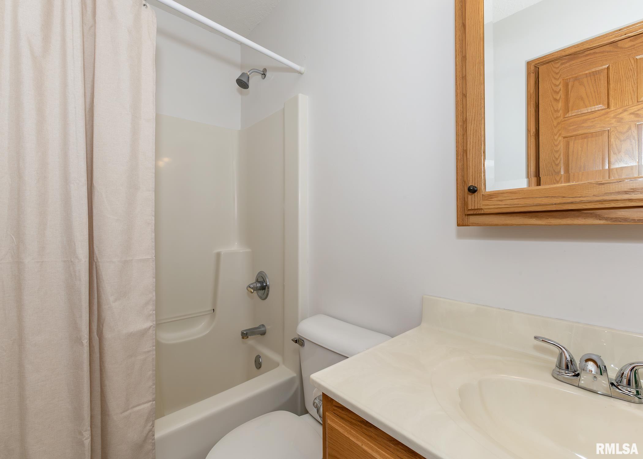 912 Goldfinch Court, Geneseo, Illinois image 28