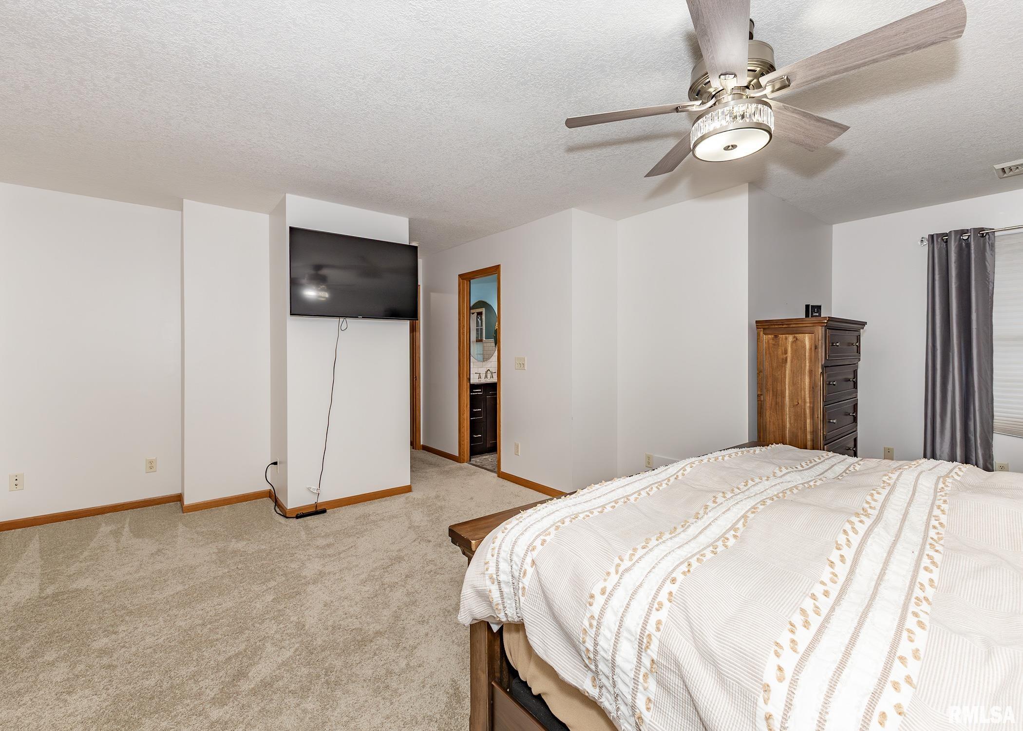 912 Goldfinch Court, Geneseo, Illinois image 31