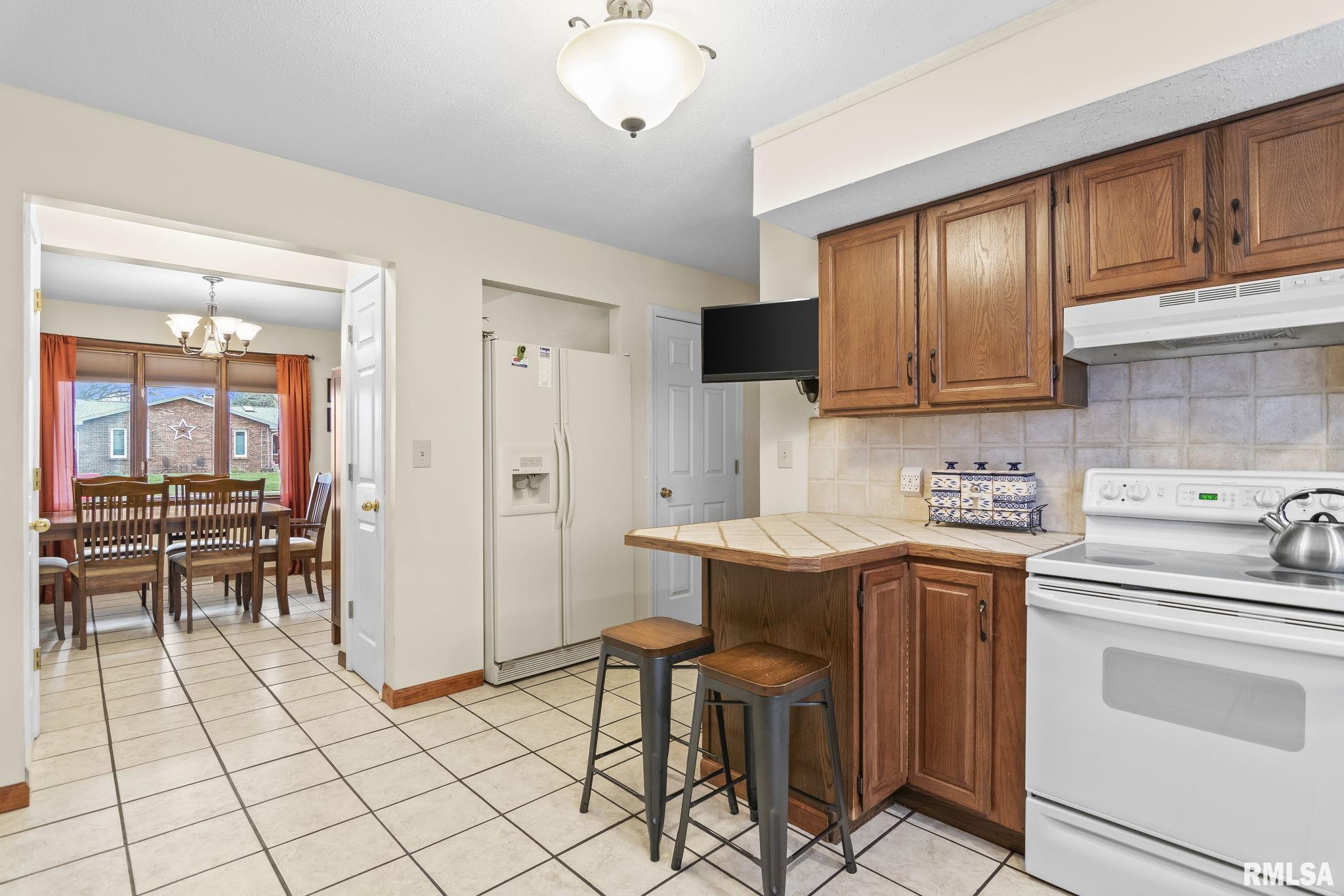 2925 Victoria Drive, Springfield, Illinois image 15