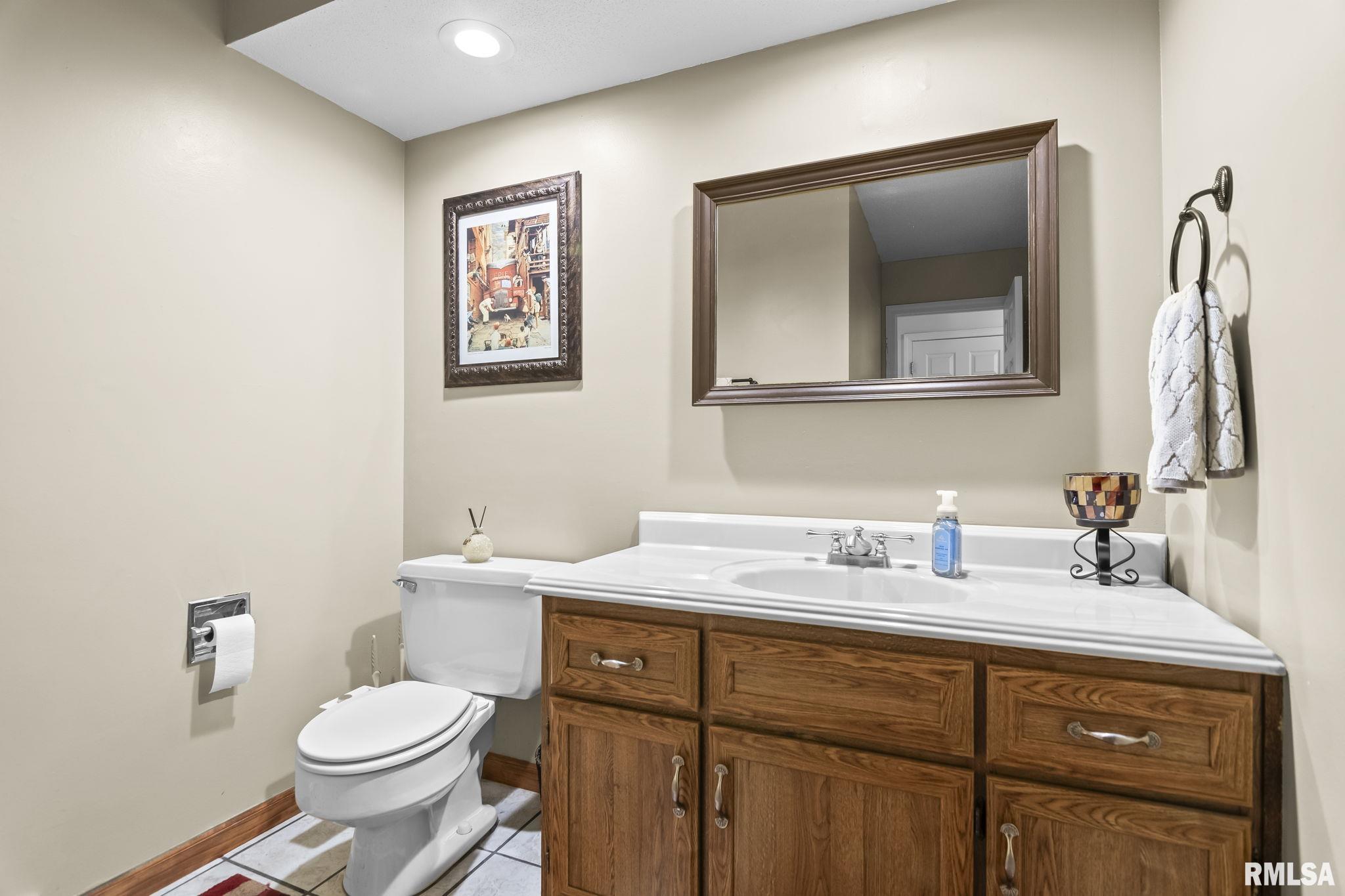 2925 Victoria Drive, Springfield, Illinois image 40
