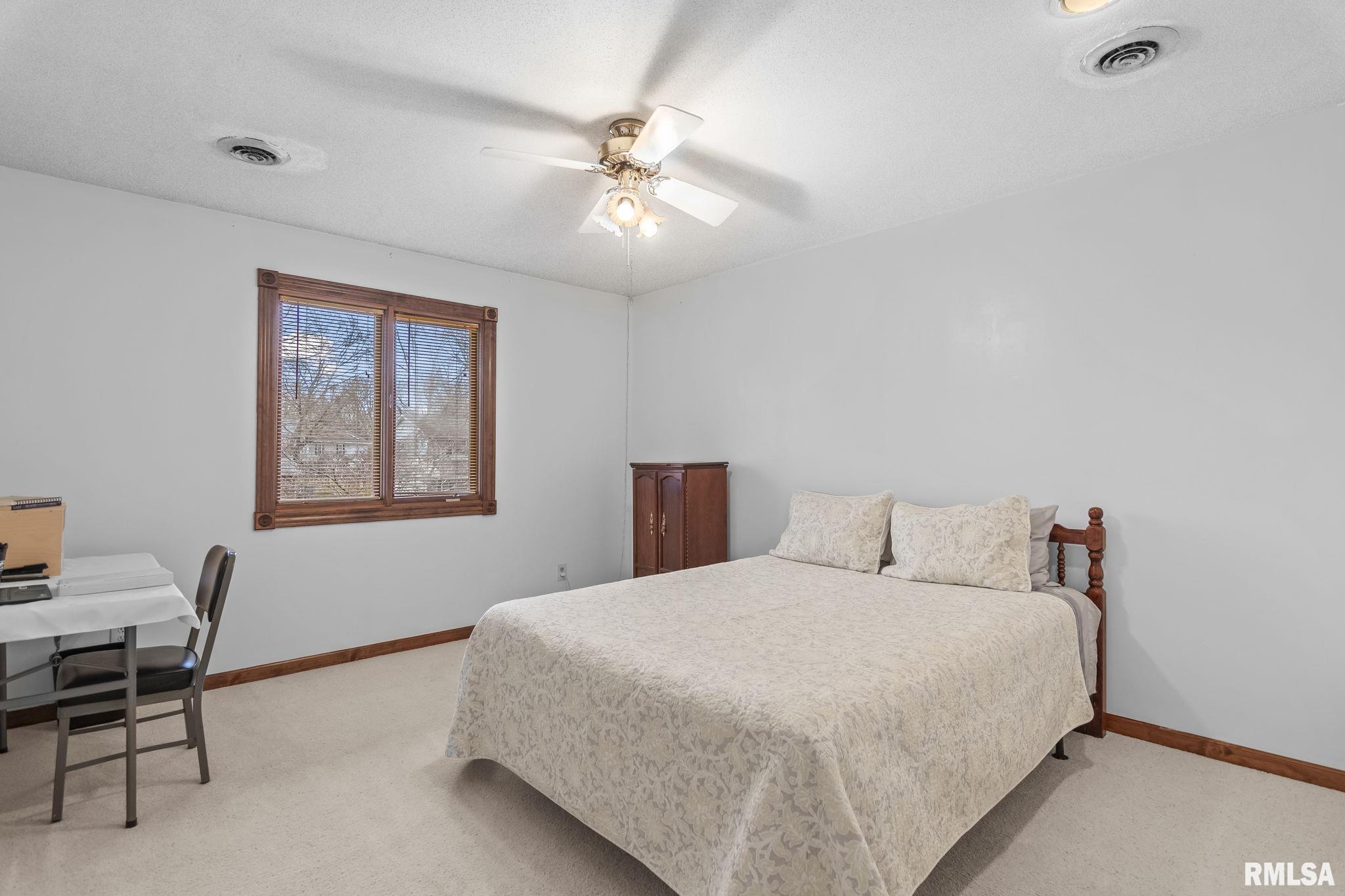 2925 Victoria Drive, Springfield, Illinois image 28