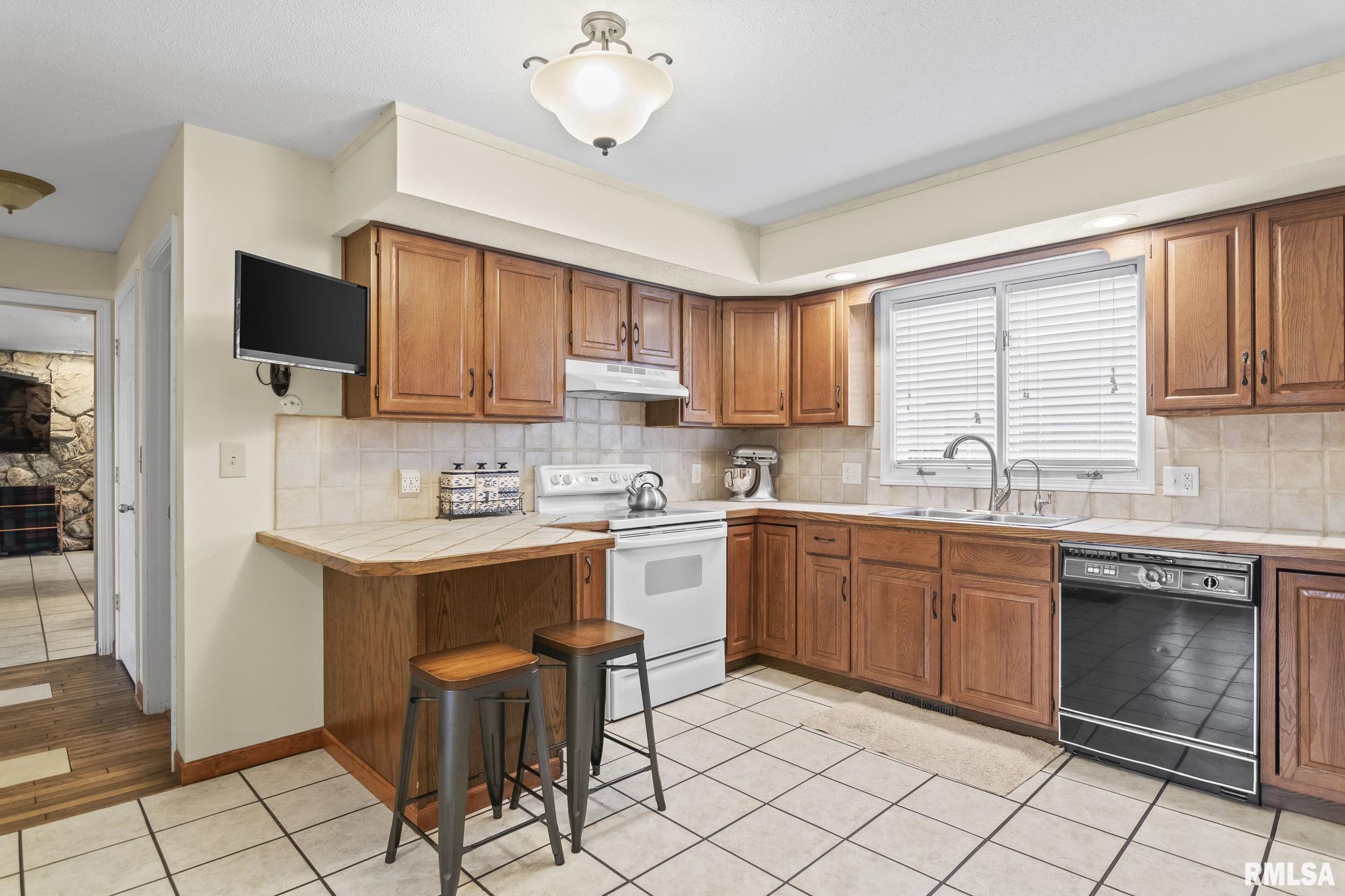 2925 Victoria Drive, Springfield, Illinois image 14