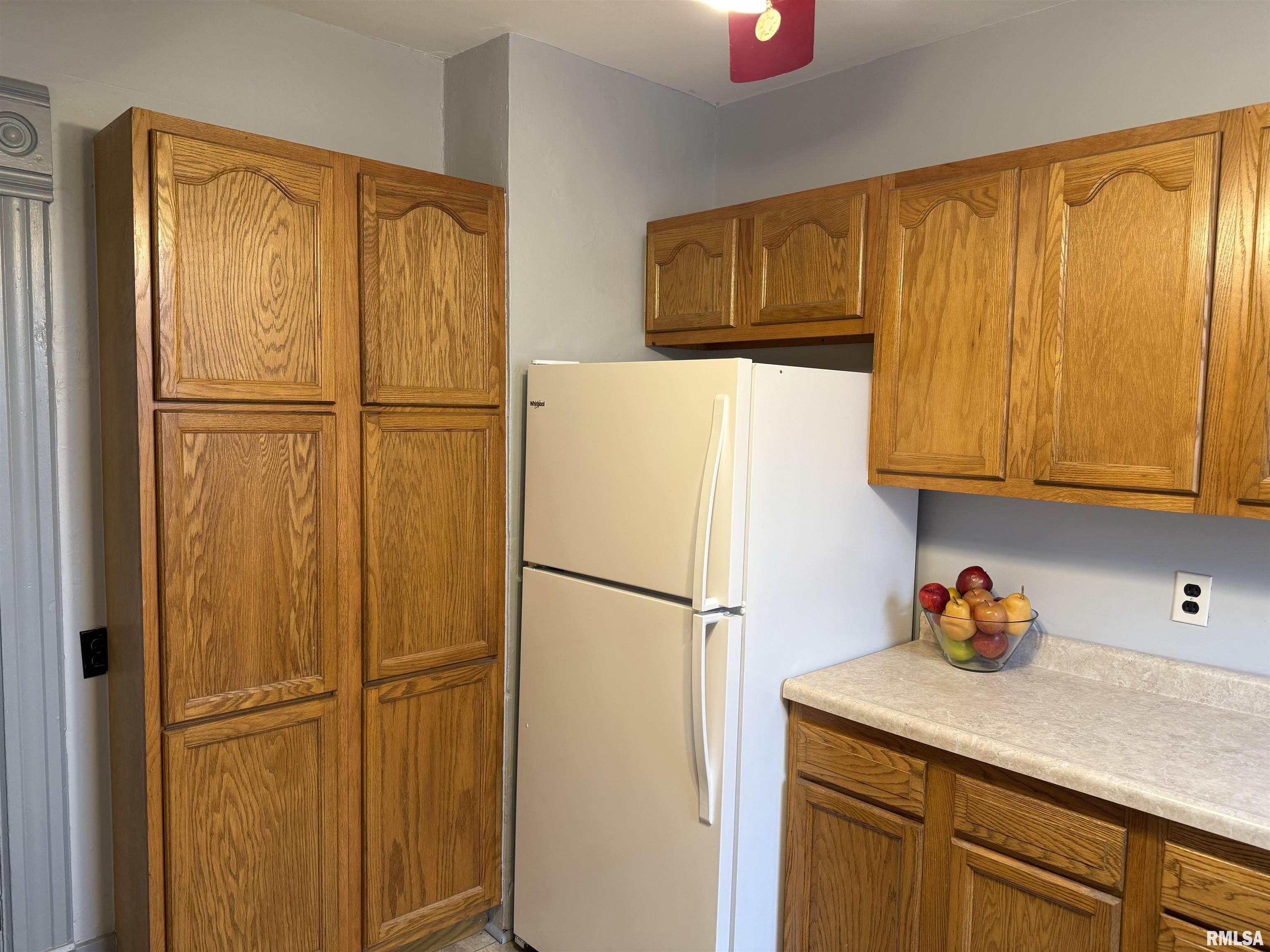 312 E Gale Street, Williamsfield, Illinois image 10