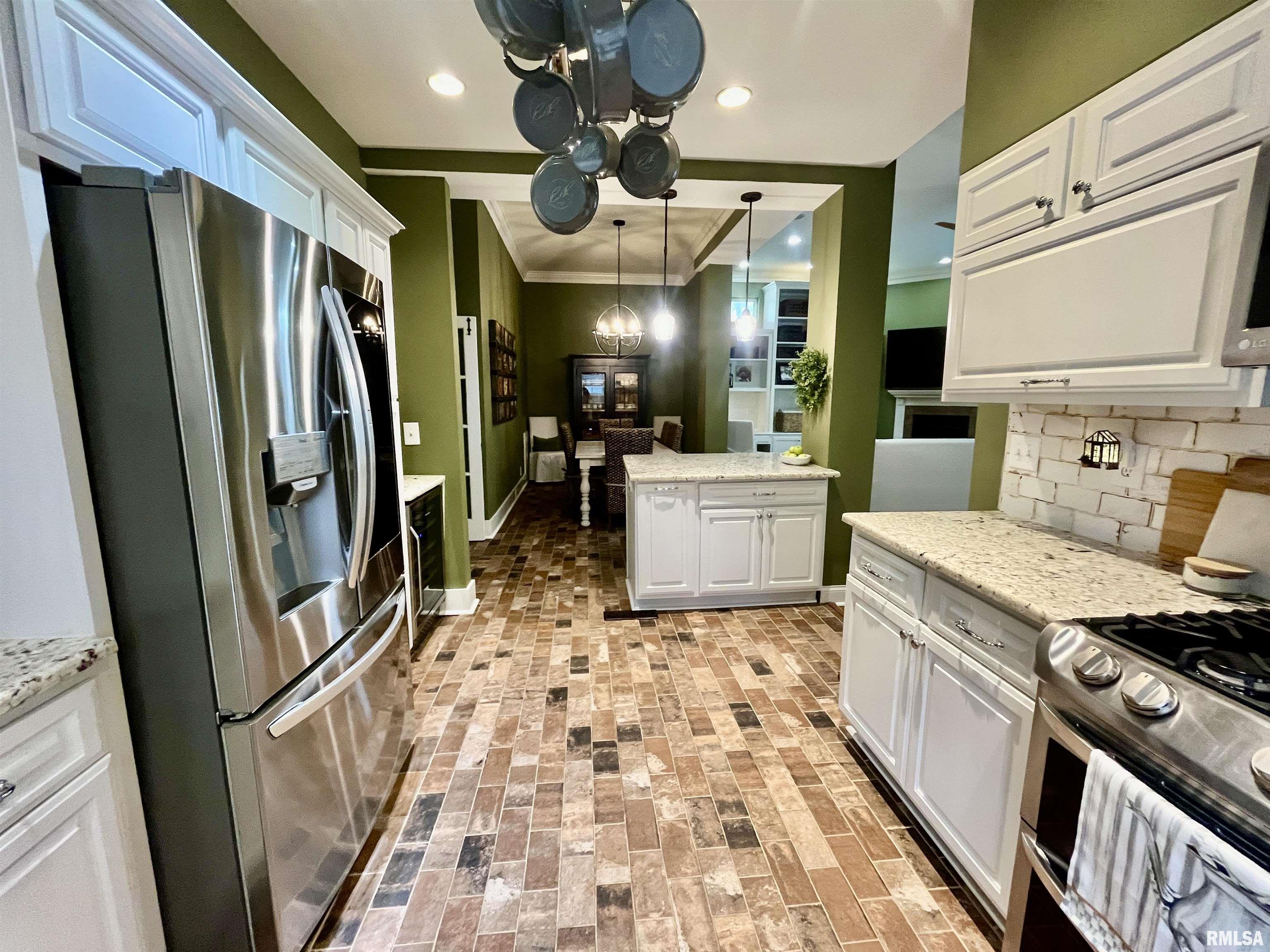 212 E 3rd Street, Metropolis, Illinois image 22