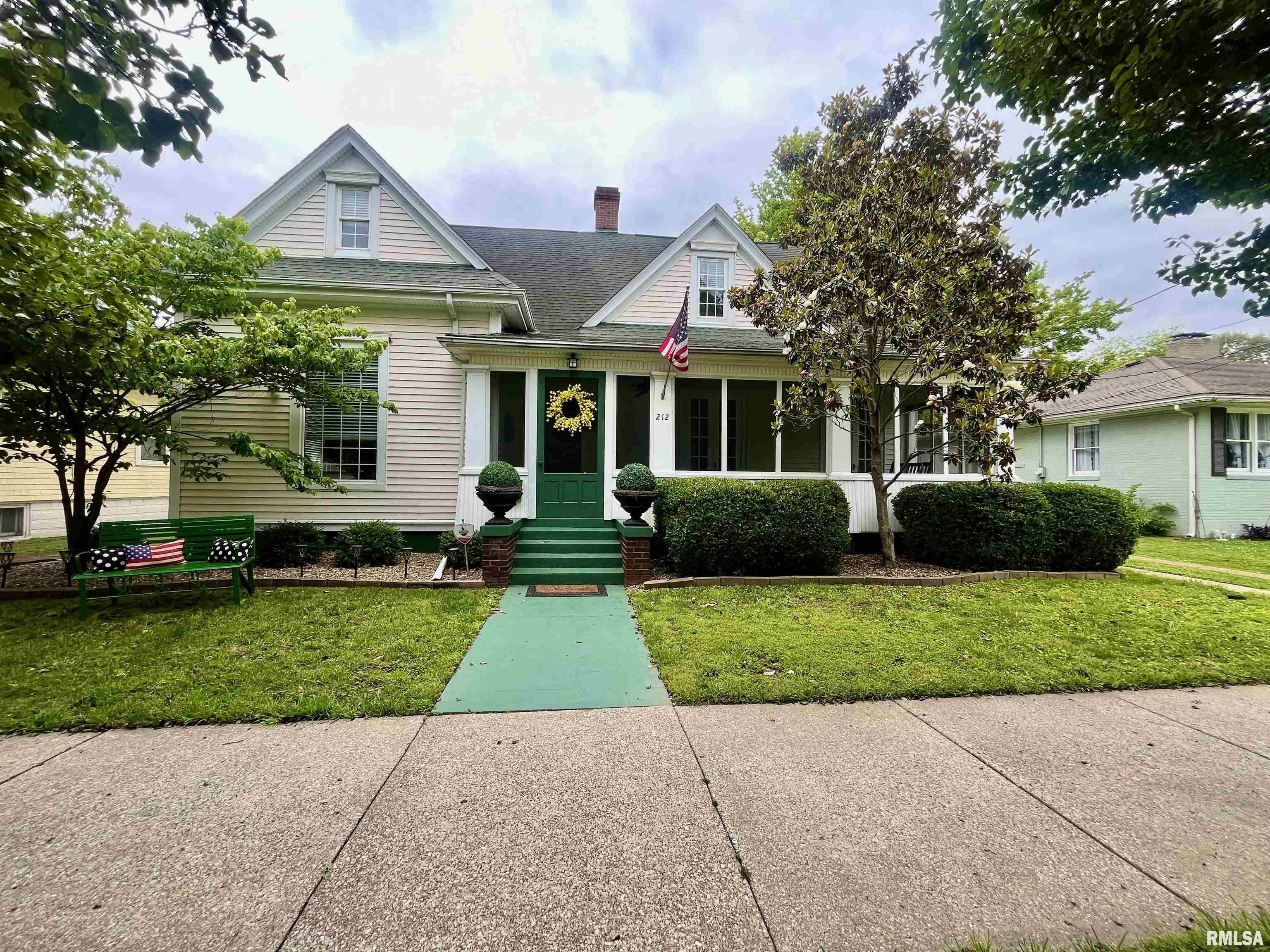 212 E 3rd Street, Metropolis, Illinois image 1