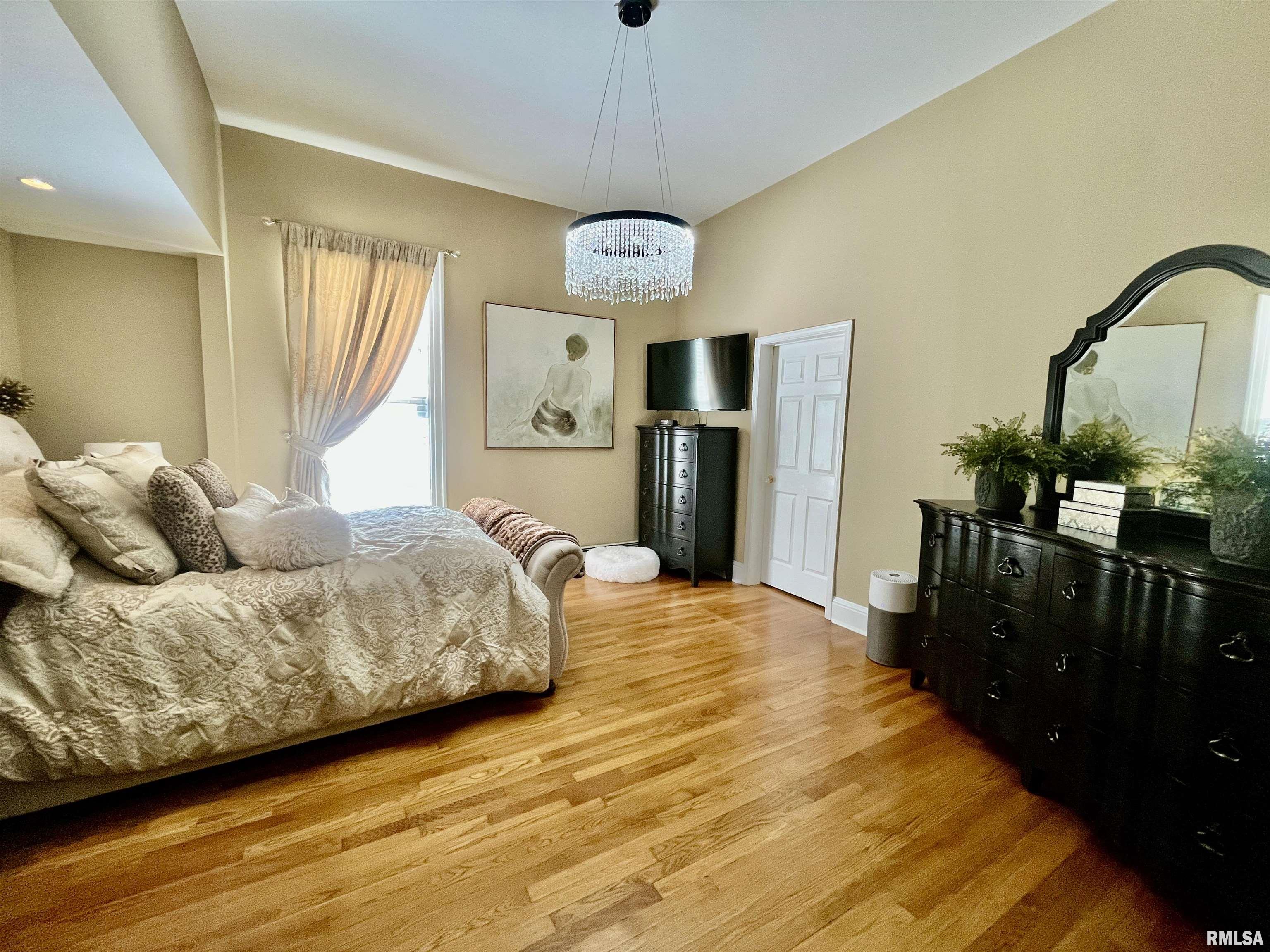 212 E 3rd Street, Metropolis, Illinois image 28