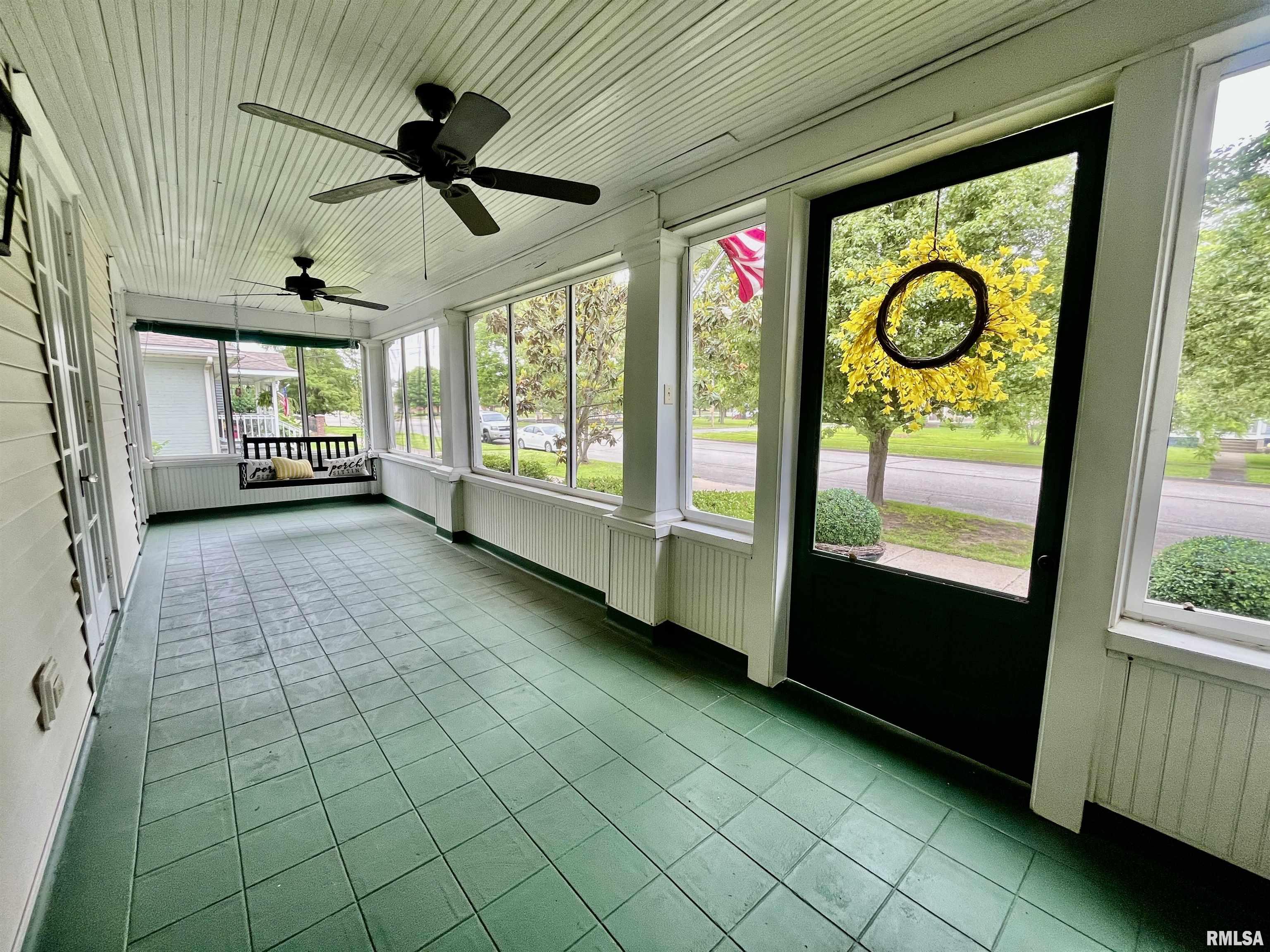 212 E 3rd Street, Metropolis, Illinois image 9