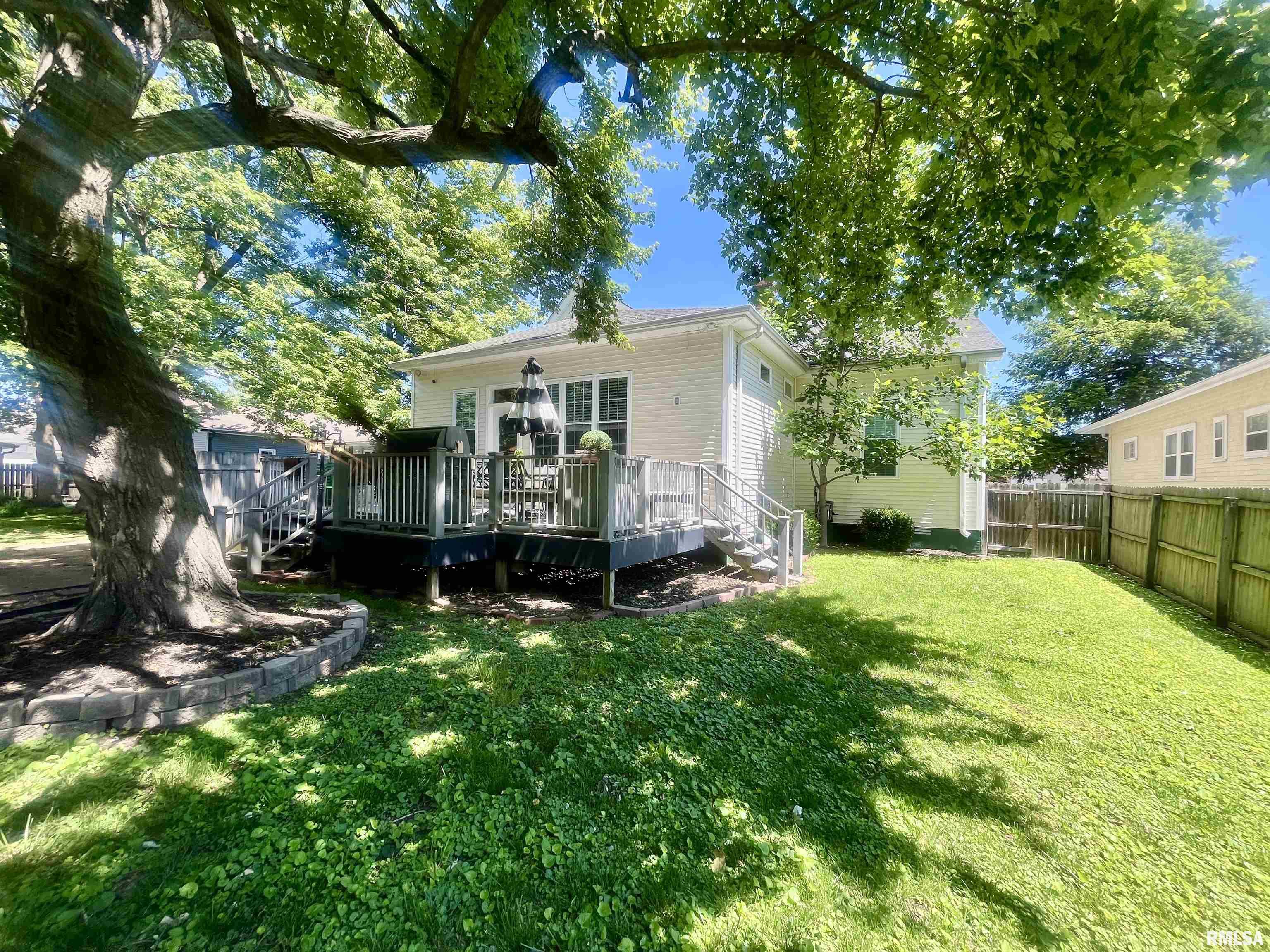 212 E 3rd Street, Metropolis, Illinois image 4