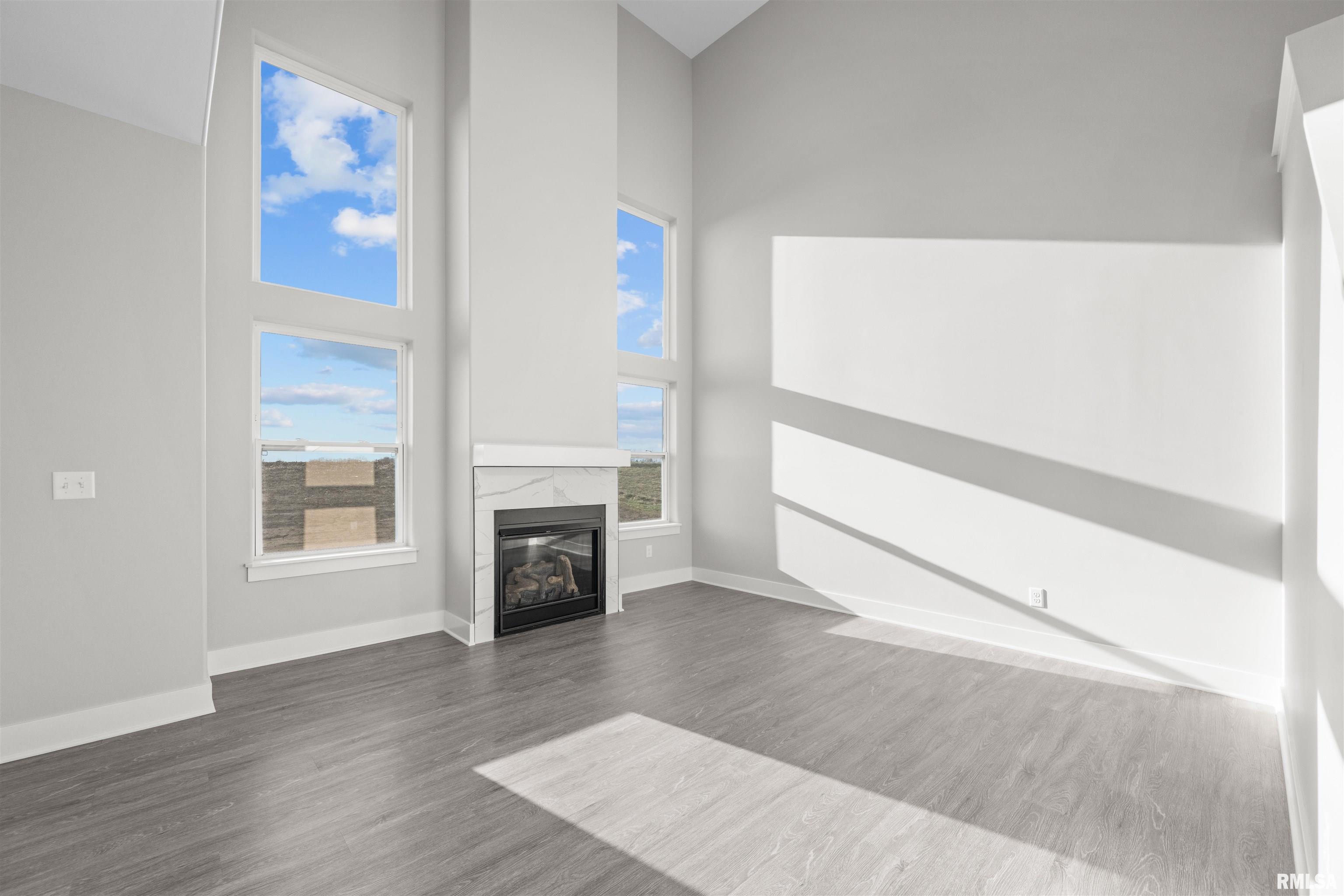 7146 Grove Crossing, Bettendorf, Iowa image 10