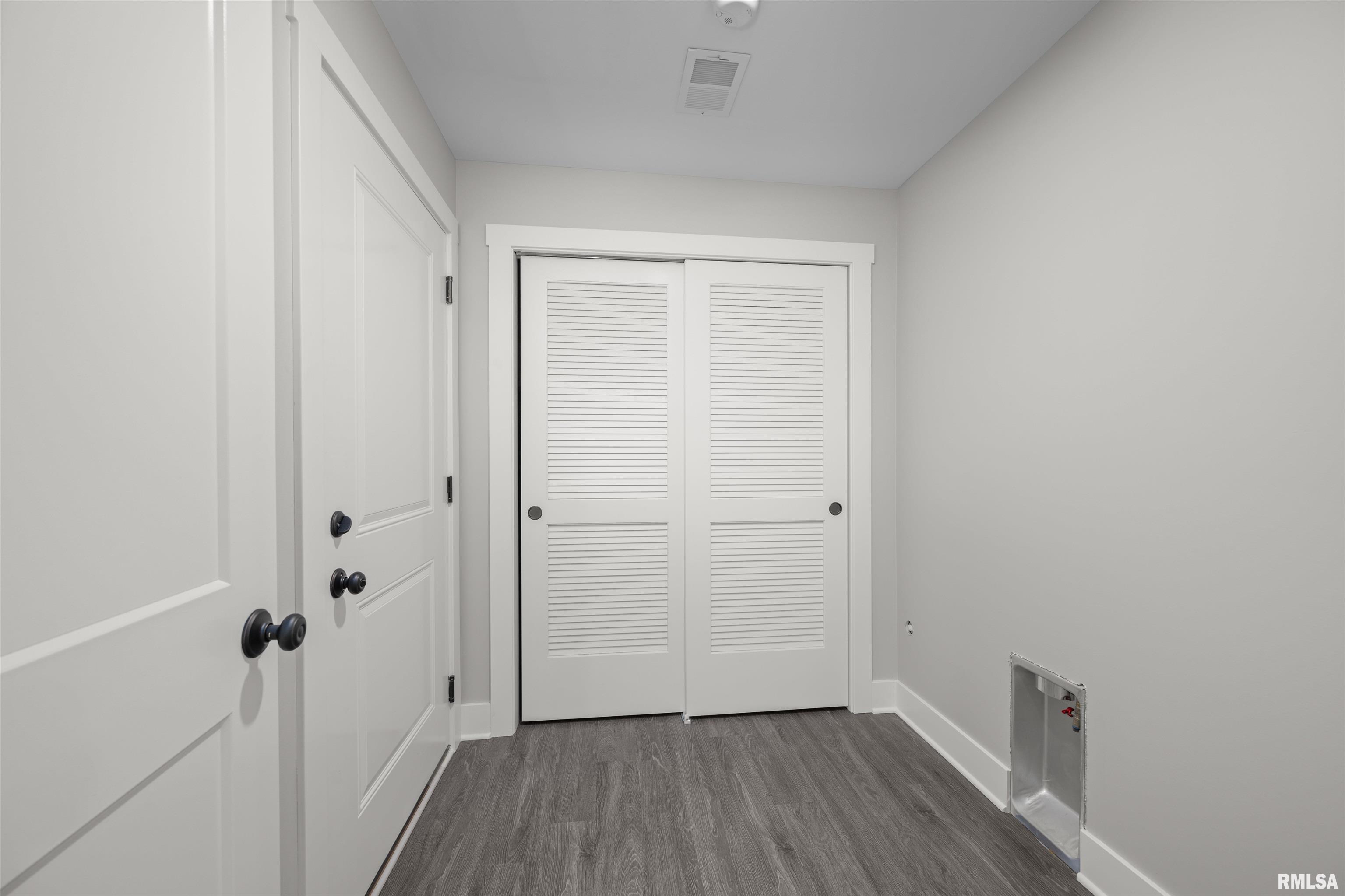 7146 Grove Crossing, Bettendorf, Iowa image 16