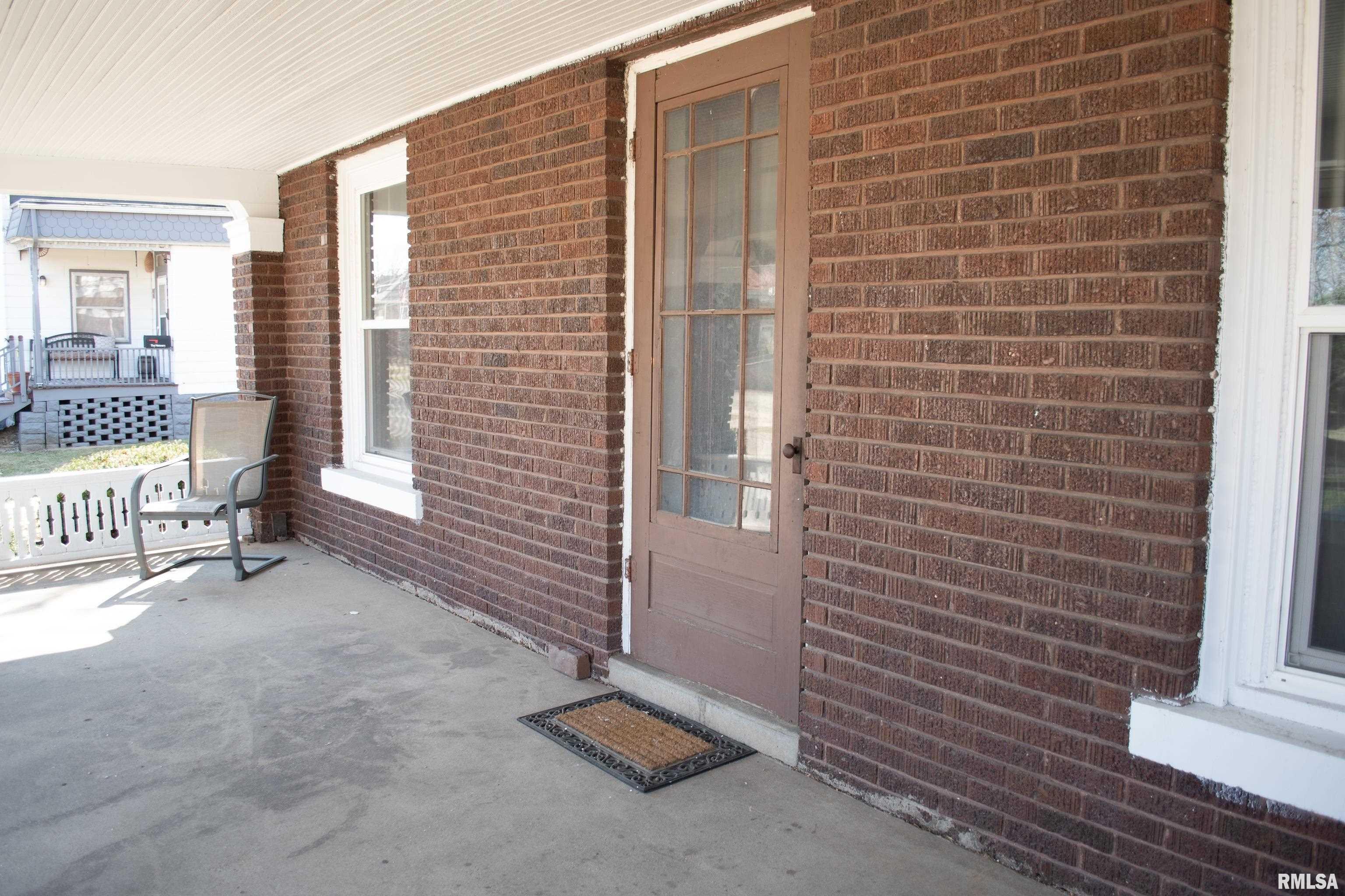 203 E 3rd Street, Prophetstown, Illinois image 3