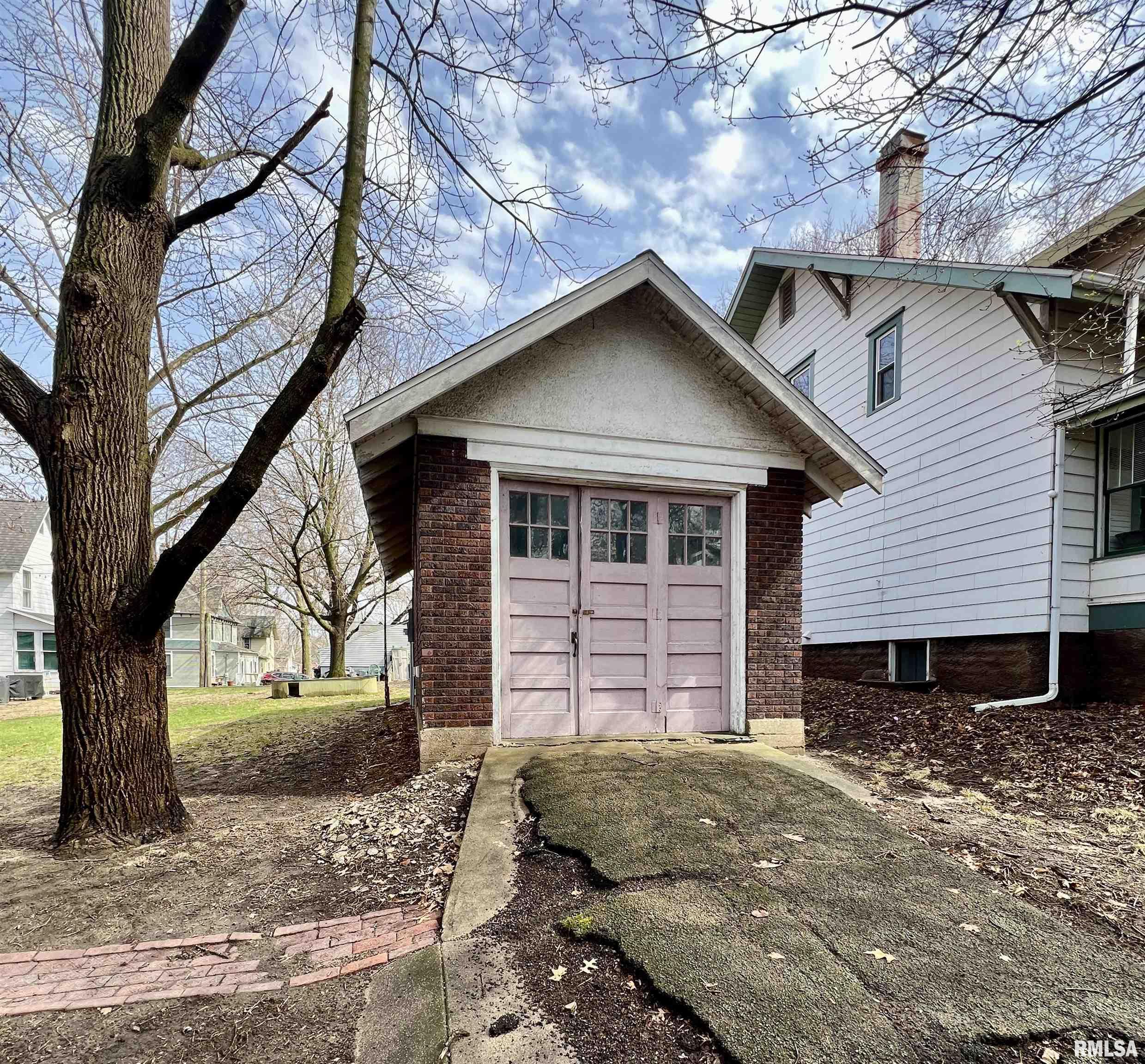 203 E 3rd Street, Prophetstown, Illinois image 34