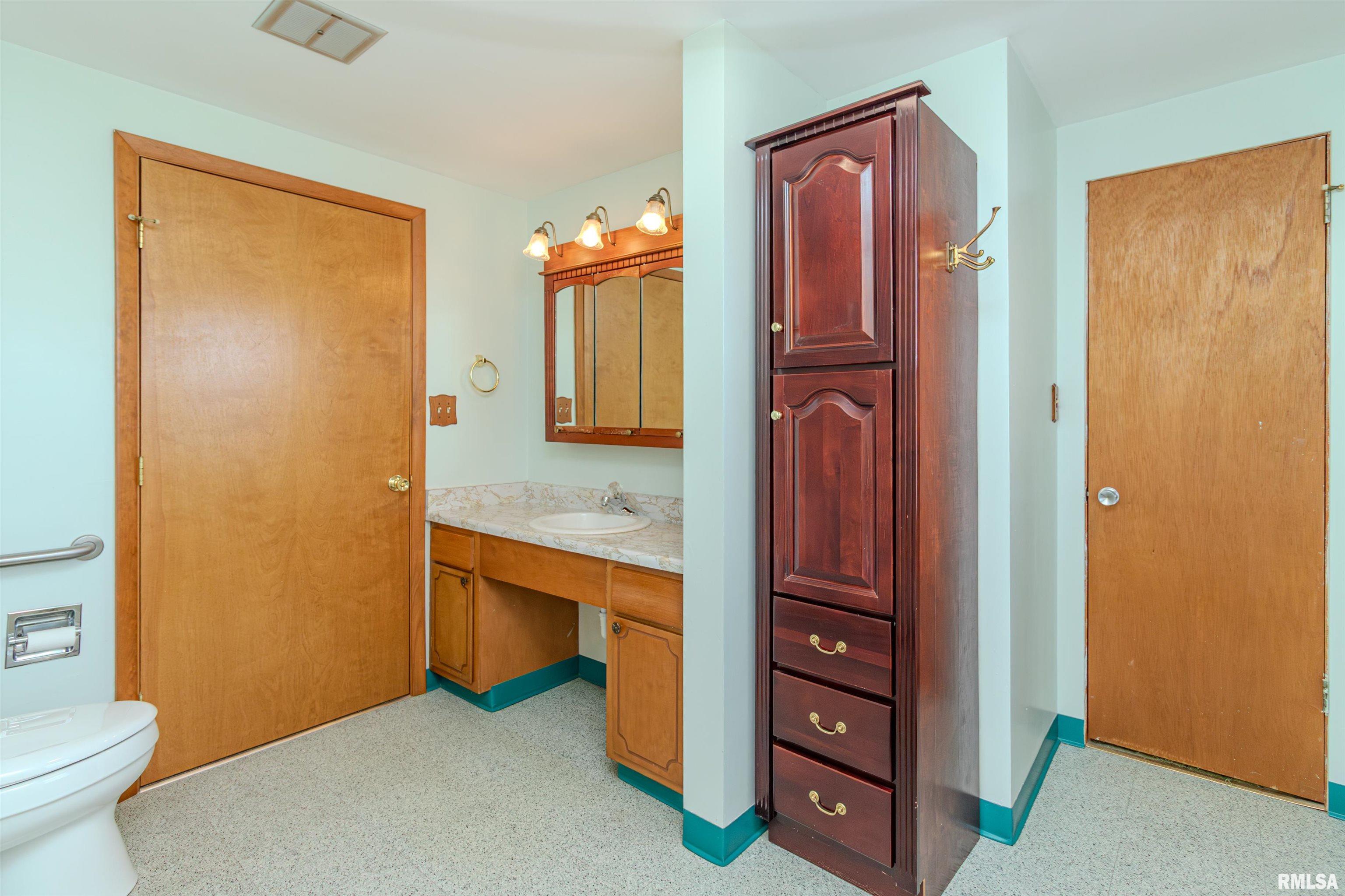 4 Coral Ridge Road, Bartonville, Illinois image 35