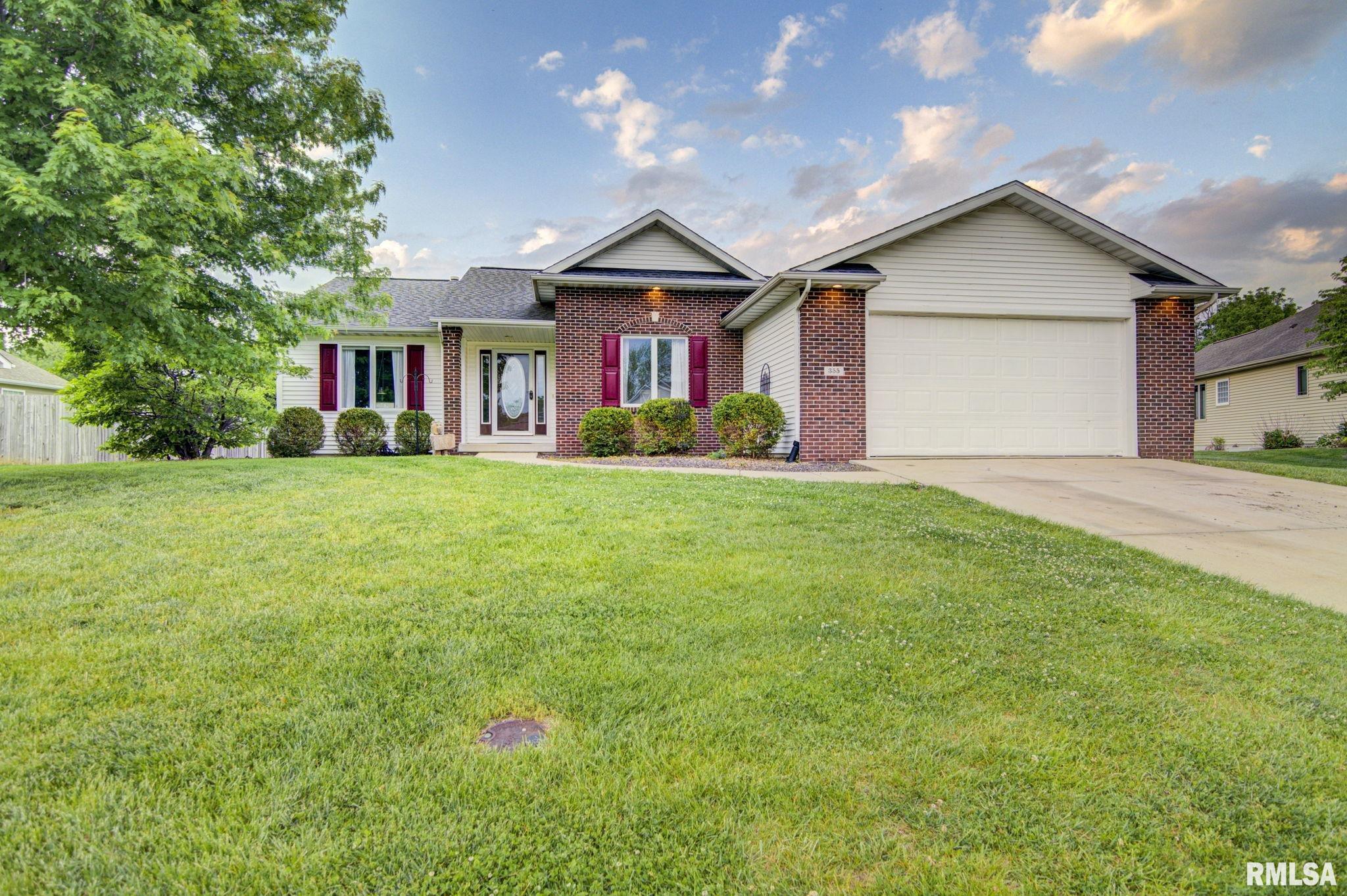 355 Partridge Pass, Sherman, Illinois image 1