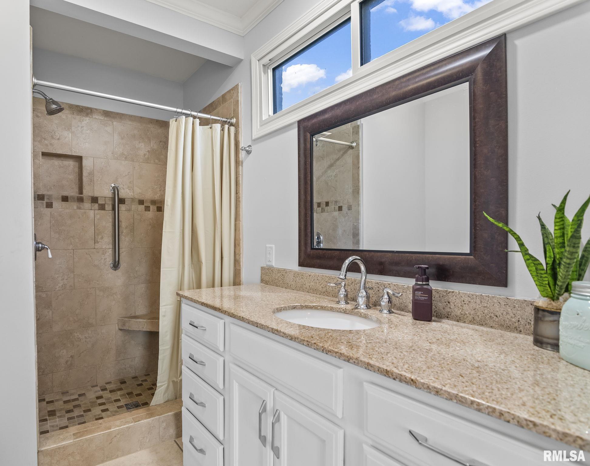 188 E Hazel Dell Lane, Springfield, Illinois image 30