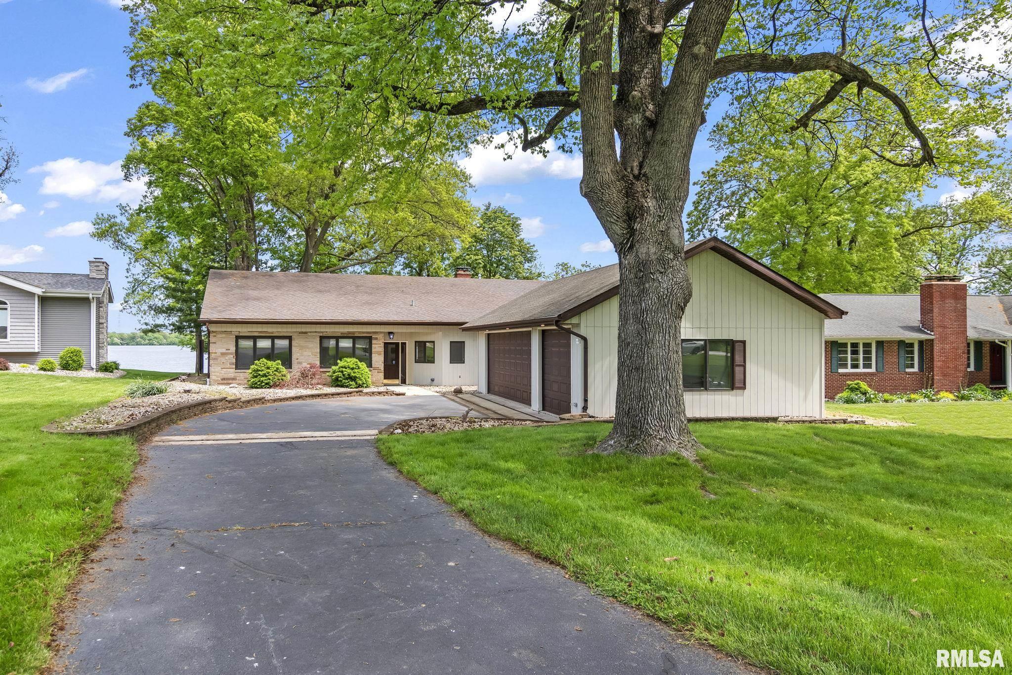 188 E Hazel Dell Lane, Springfield, Illinois image 4