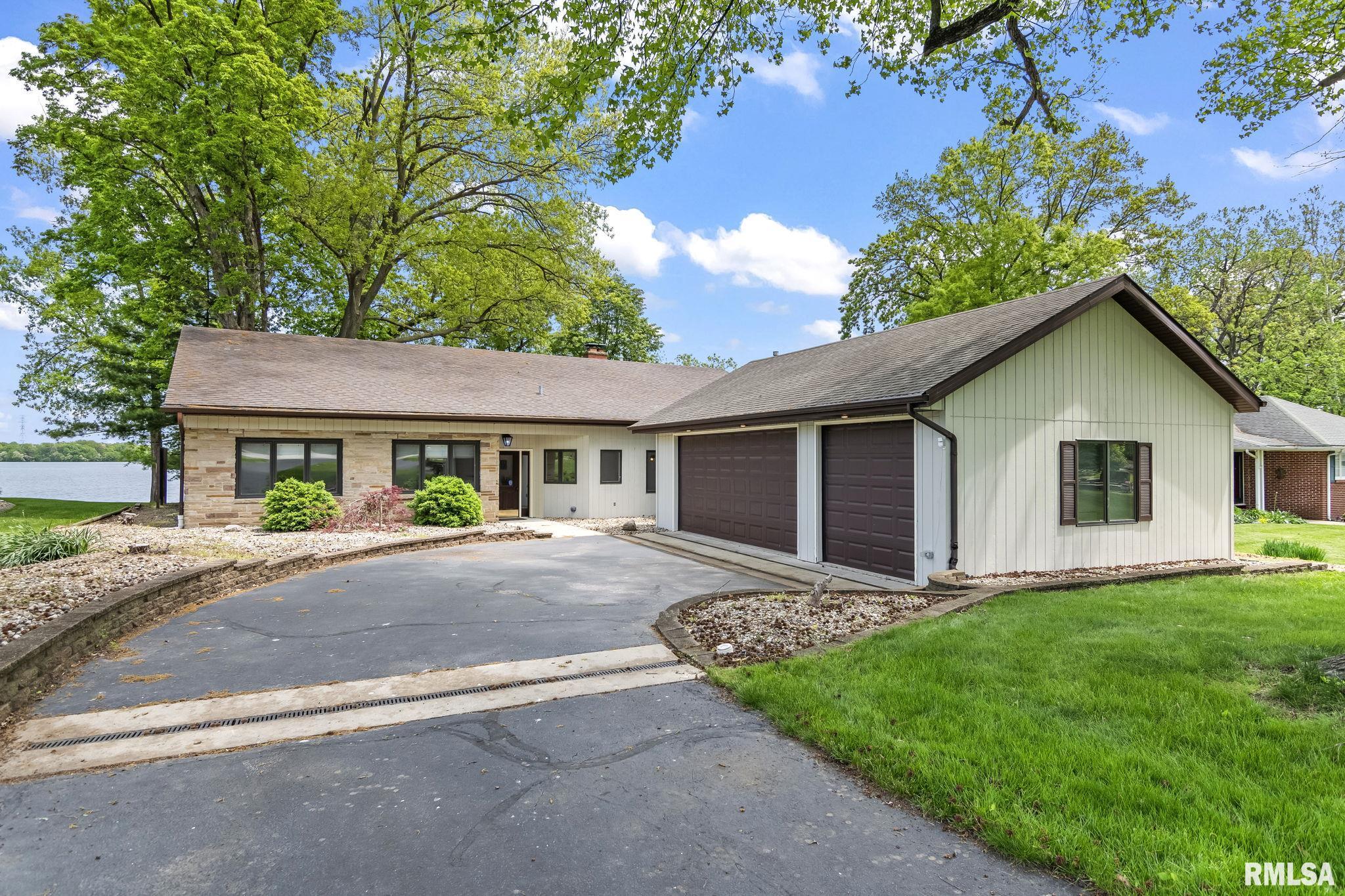 188 E Hazel Dell Lane, Springfield, Illinois image 1