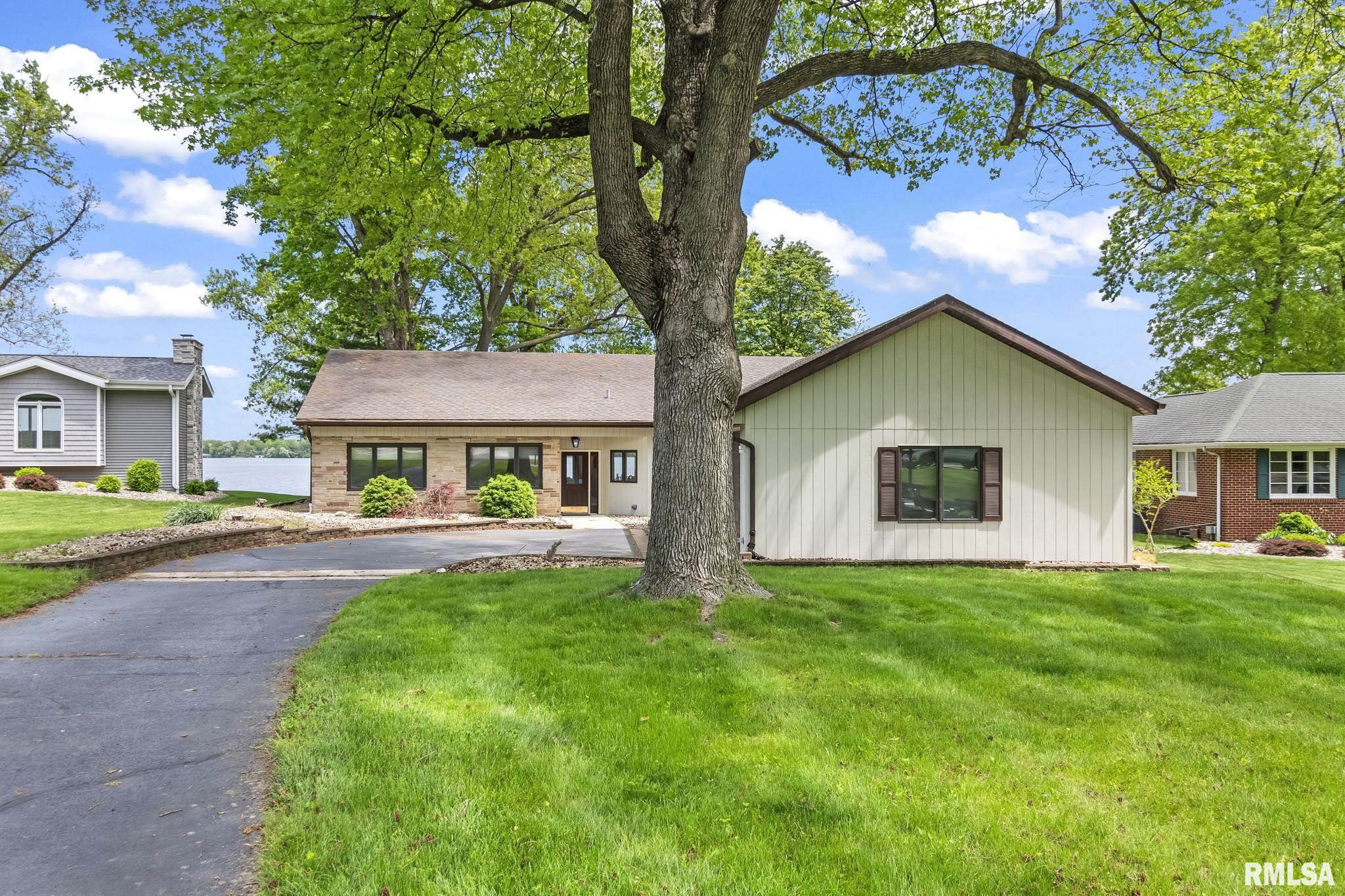 188 E Hazel Dell Lane, Springfield, Illinois image 2