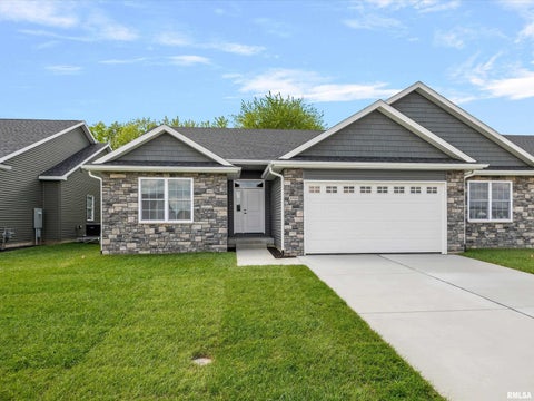 Homes For Sale - 1703 Ambleside Drive<br/> Springfield, IL 62711
