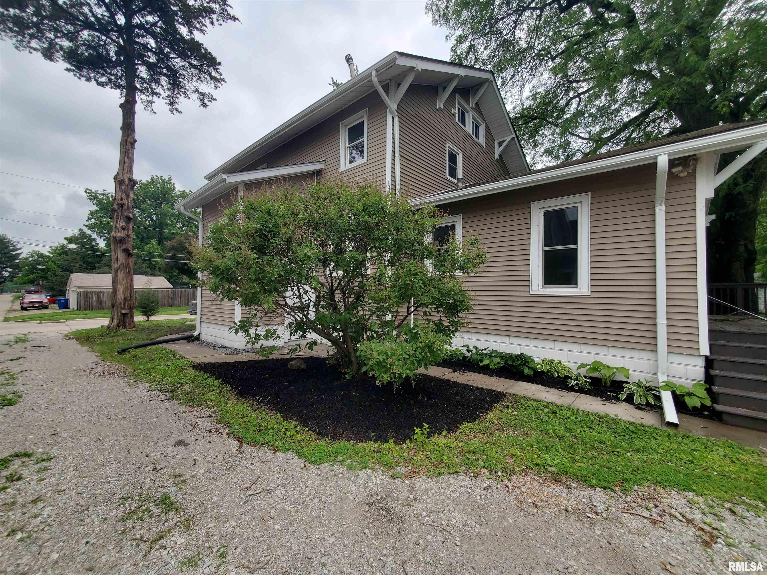 2037 18th Street B, Moline, Illinois image 16