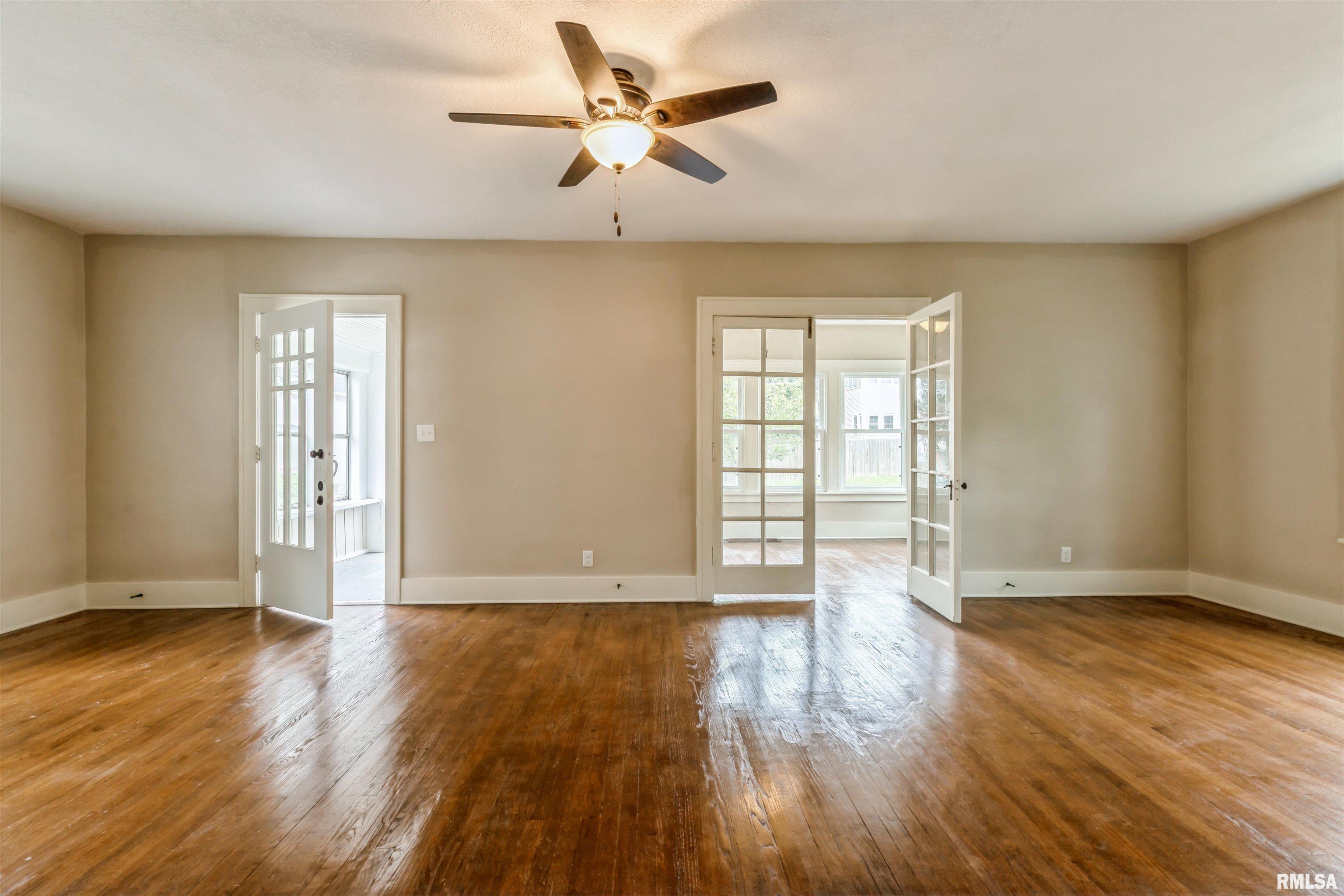 2037 18th Street B, Moline, Illinois image 2